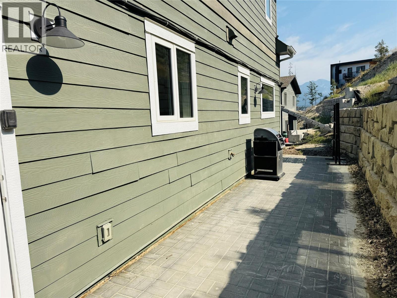 705 Kpokl Road, Invermere, British Columbia  V0A 1K0 - Photo 16 - 10361673
