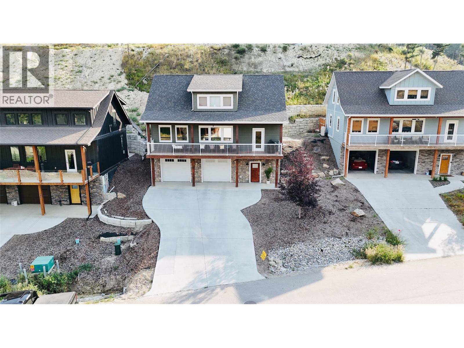 705 Kpokl Road, Invermere, British Columbia  V0A 1K0 - Photo 2 - 10361673
