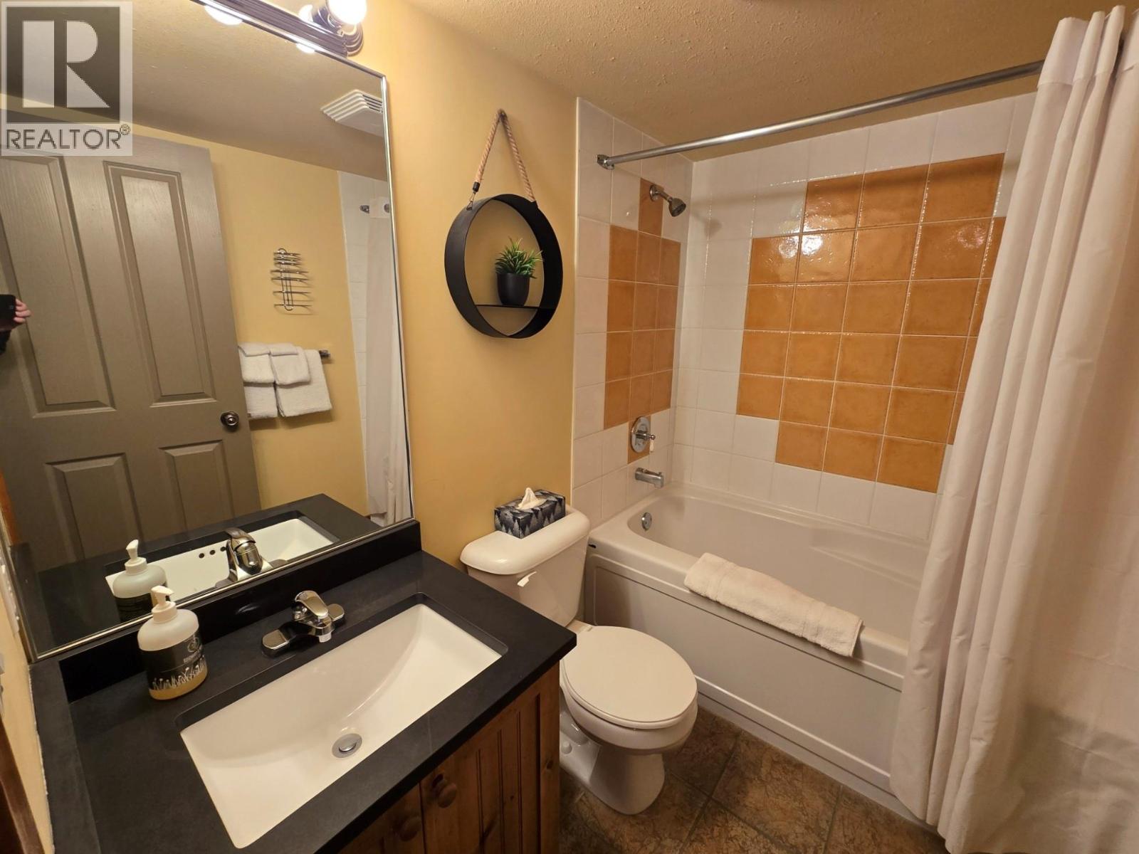 2080 Summit Drive Unit# 108, Panorama, British Columbia  V0A 1T0 - Photo 14 - 10361802
