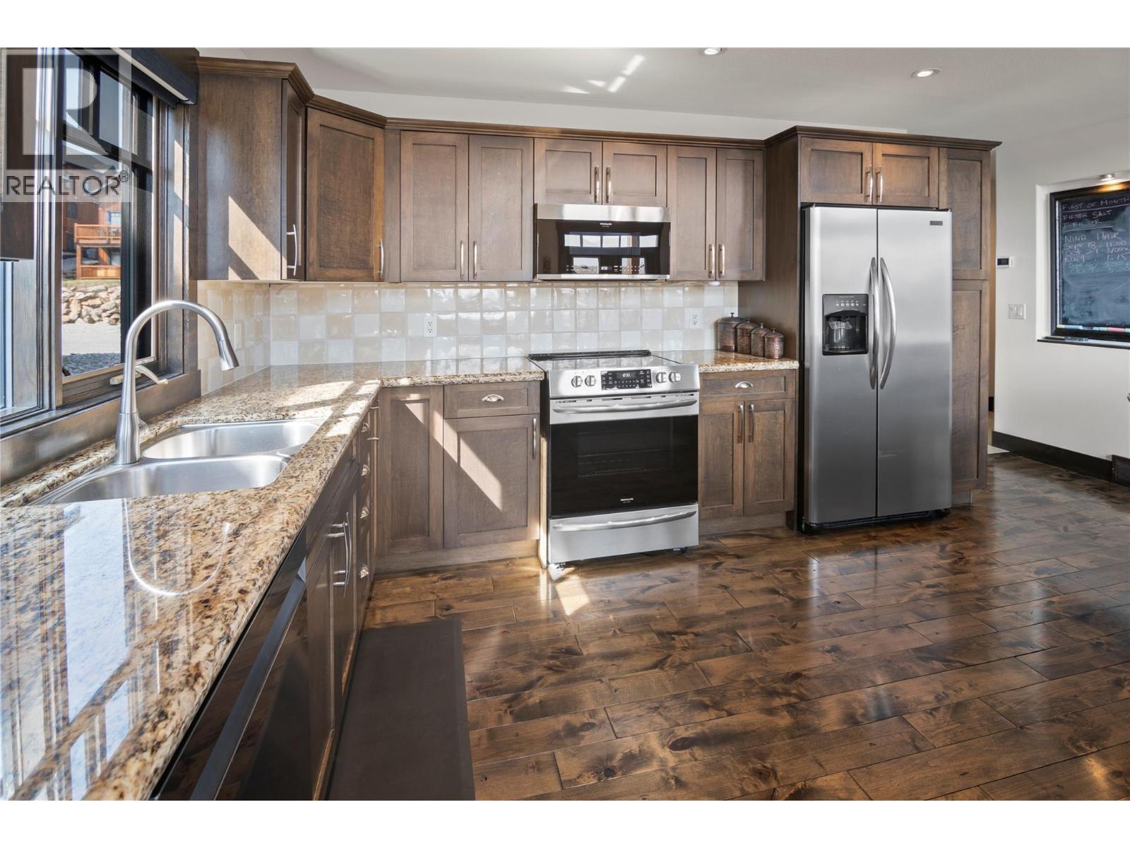 2600 Riverrock Rise Unit# 26, Invermere, British Columbia  V0A 1K6 - Photo 12 - 10361385