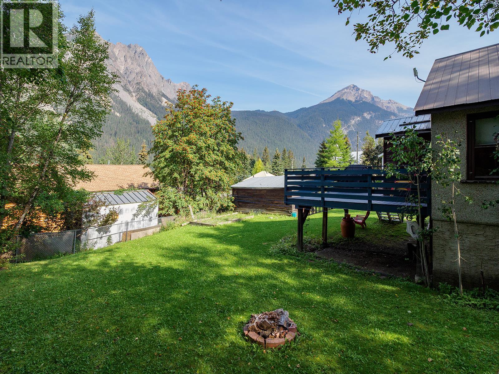 307 2nd Avenue, Field, British Columbia  V0A 1G0 - Photo 3 - 10361908