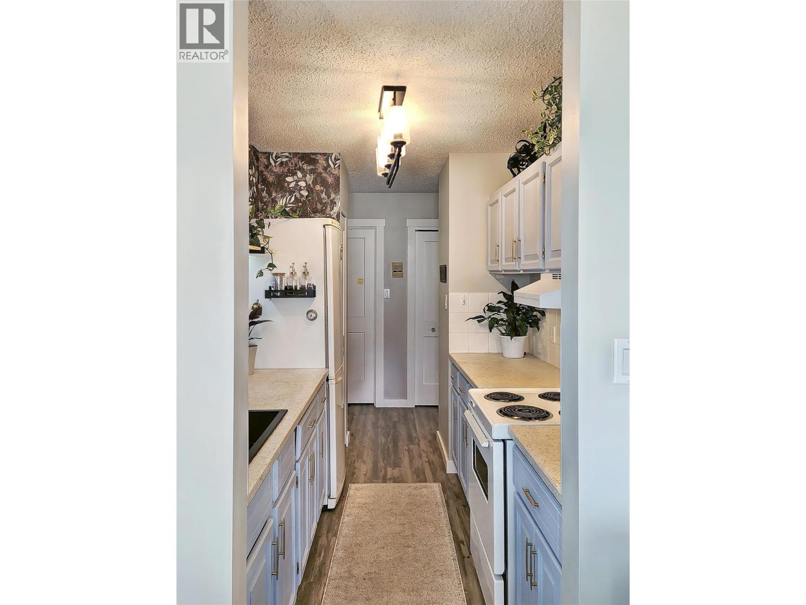 717 12th Avenue Unit# 8, Invermere, British Columbia  V0A 1K0 - Photo 8 - 10361932