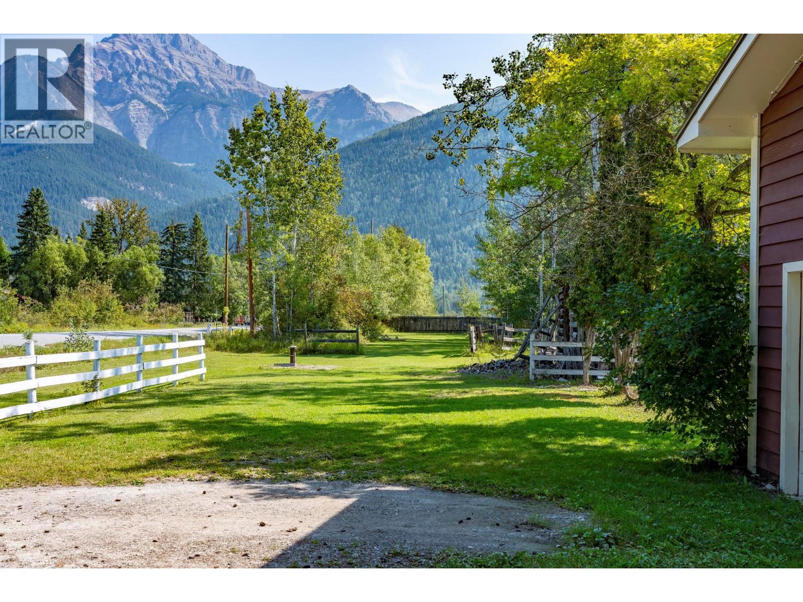 1732 Oberg Johnson Road, Golden, British Columbia  V0A 1H1 - Photo 49 - 10362044