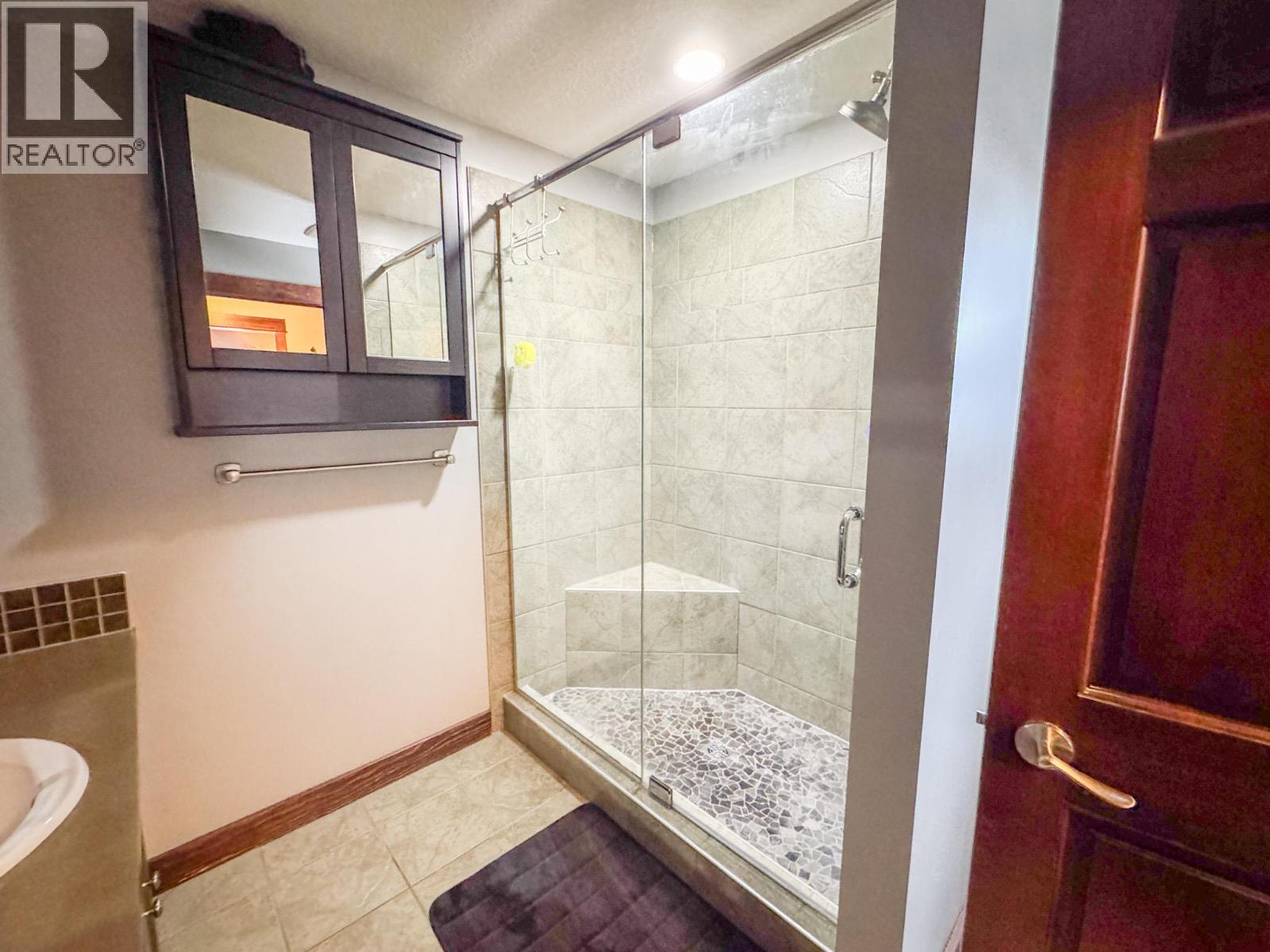 960 Copper Point Way, Invermere, British Columbia  V0A 1K3 - Photo 19 - 10362207