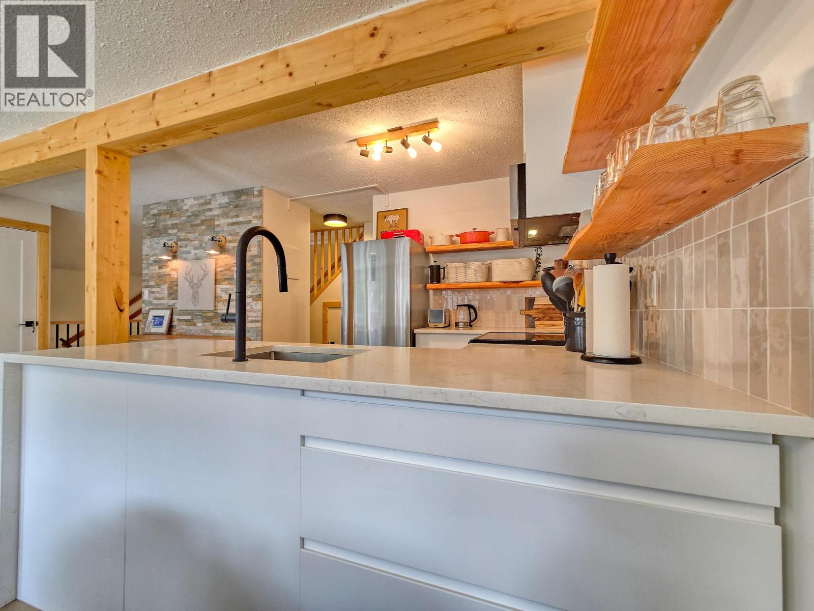 2030 Panorama Drive Unit# 323, Panorama, British Columbia  V0A 1T0 - Photo 2 - 10362359