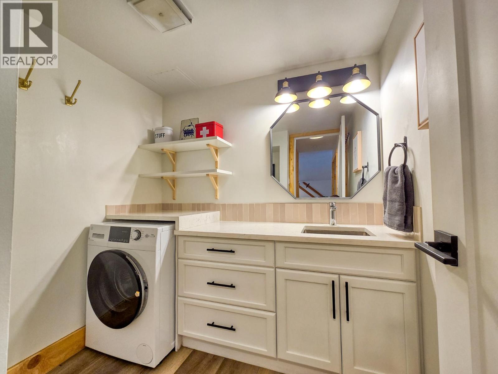 2030 Panorama Drive Unit# 323, Panorama, British Columbia  V0A 1T0 - Photo 22 - 10362359