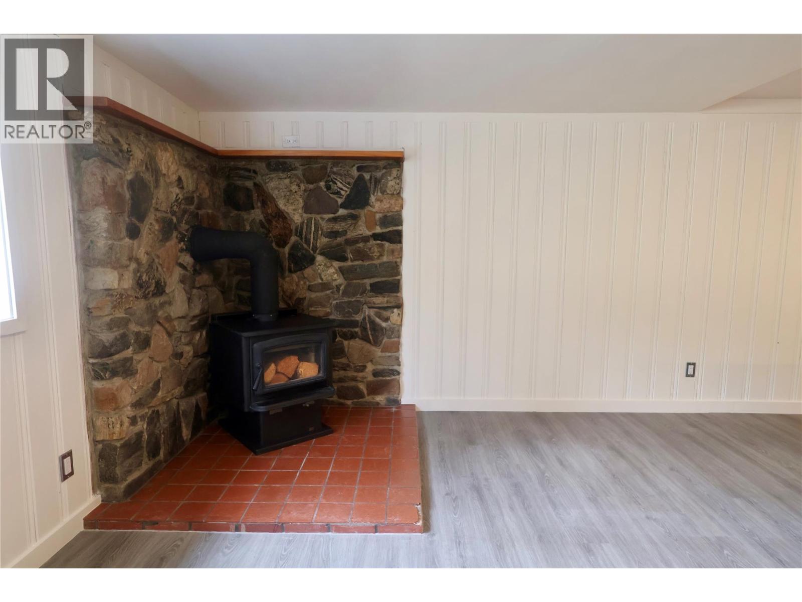 1229 Alexander Drive, Golden, British Columbia  V0A 1H0 - Photo 11 - 10362224