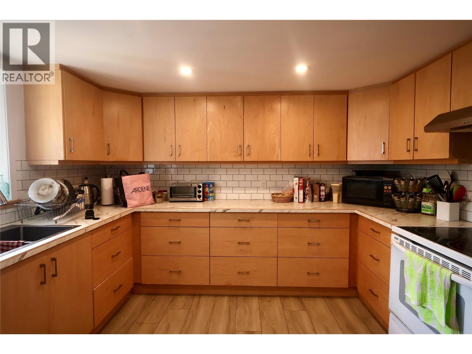 1229 Alexander Drive, Golden, British Columbia  V0A 1H0 - Photo 20 - 10362224