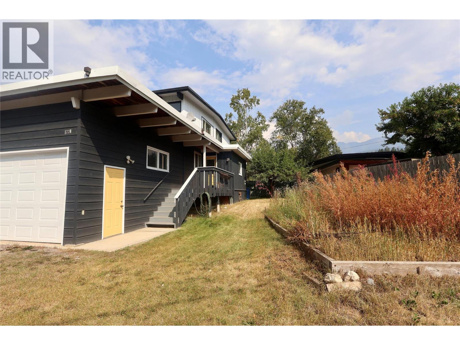 1229 Alexander Drive, Golden, British Columbia  V0A 1H0 - Photo 32 - 10362224