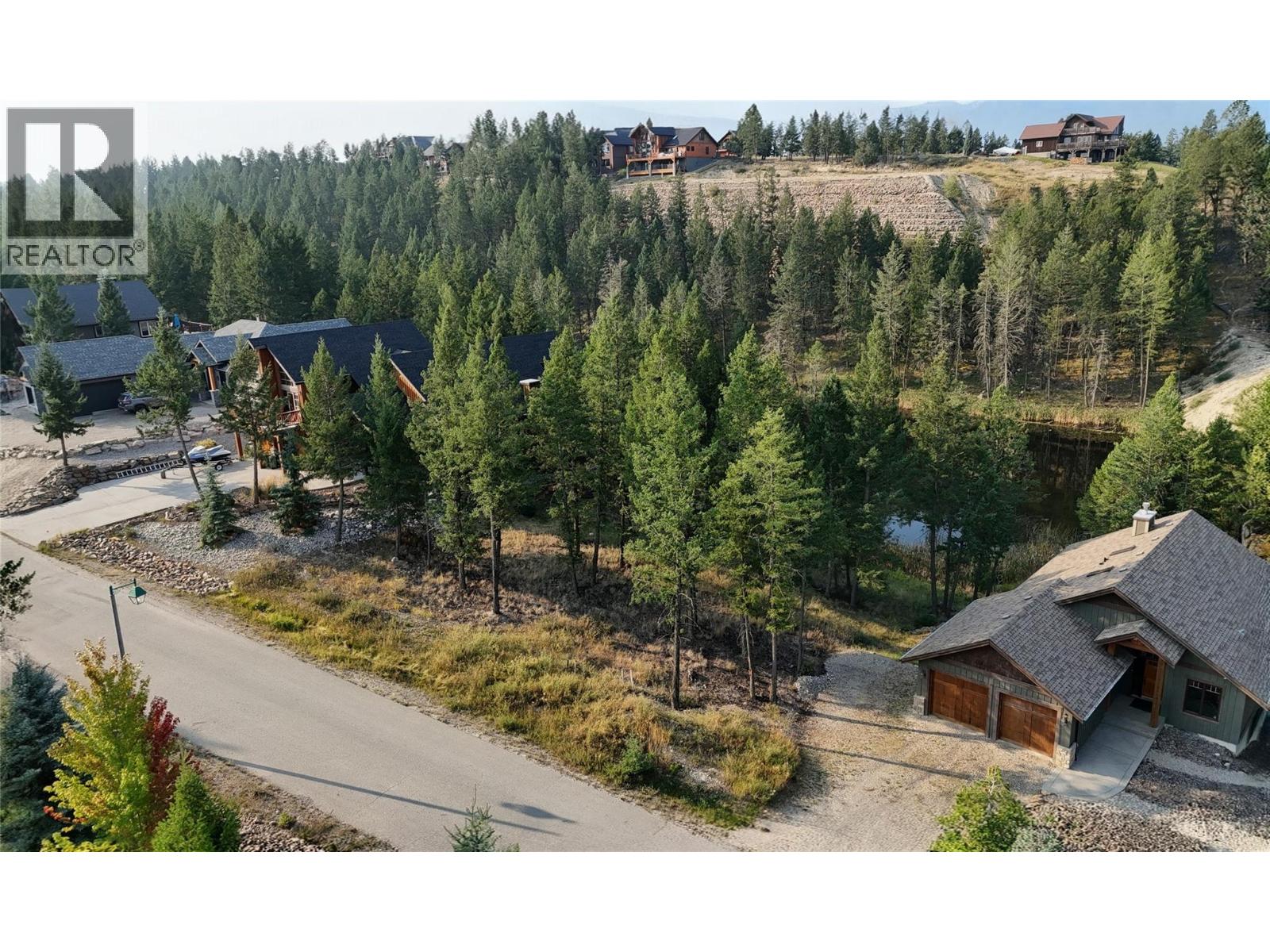 2516 COBBLESTONE Trail, Invermere, British Columbia