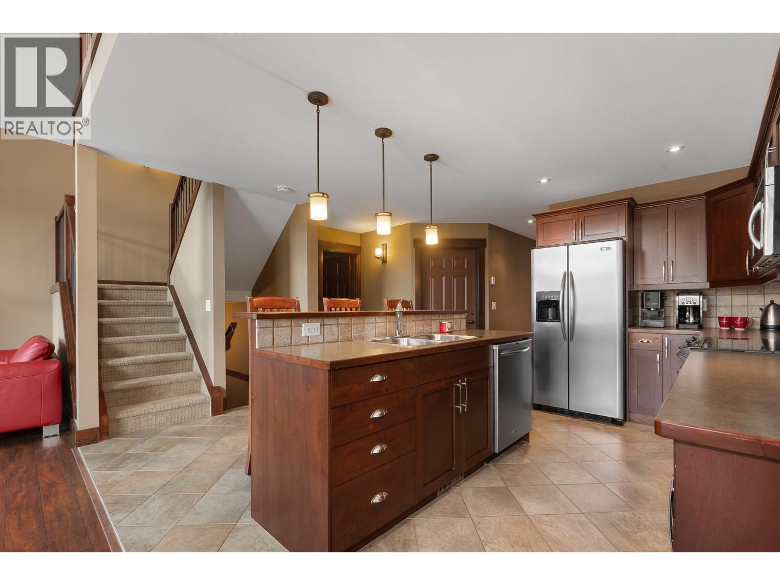 2525 Castlestone Drive Unit# 5, Invermere, British Columbia  V0A 1K6 - Photo 4 - 10362324