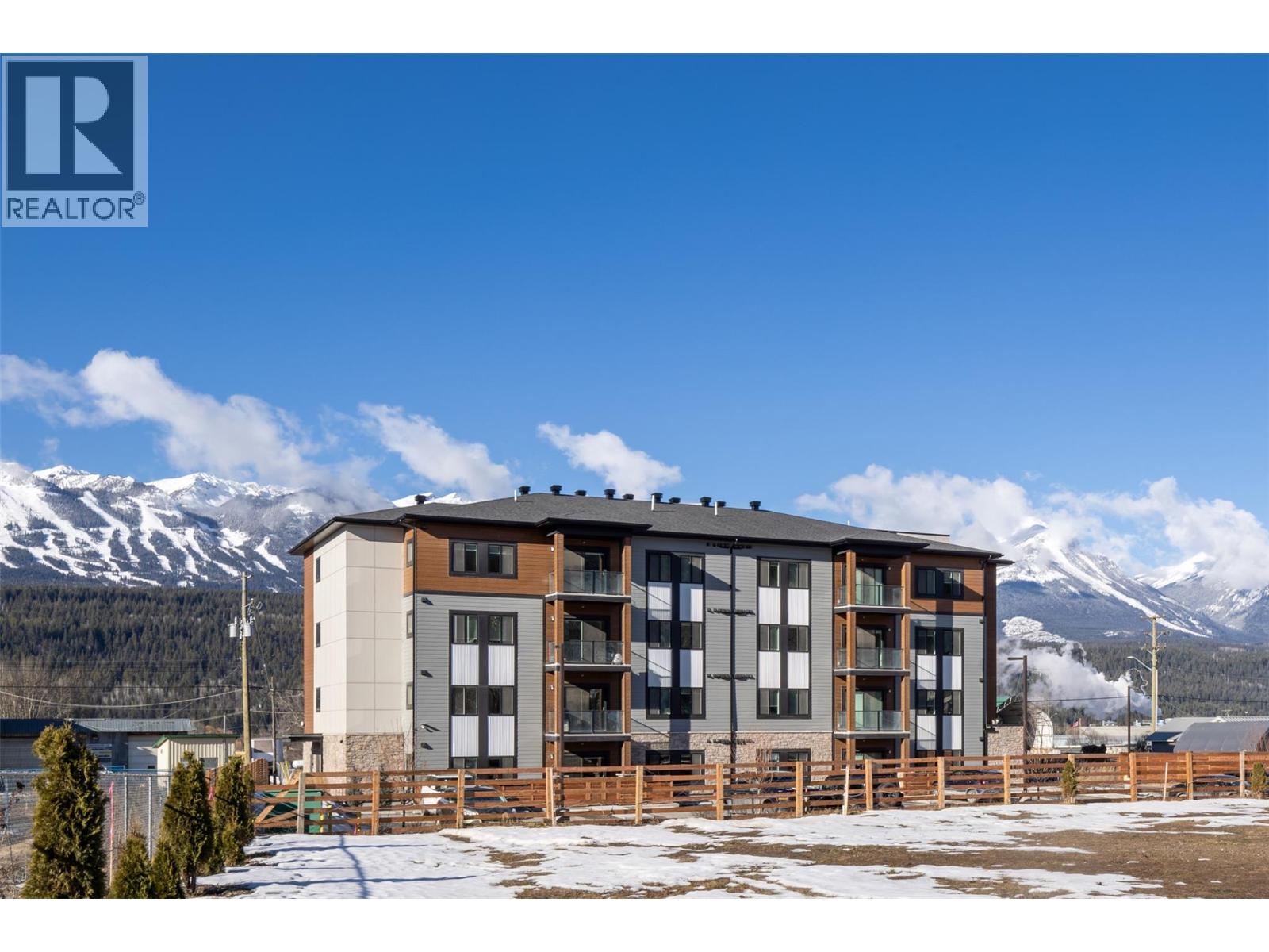 1200 11th Avenue N Unit# 203, Golden, British Columbia