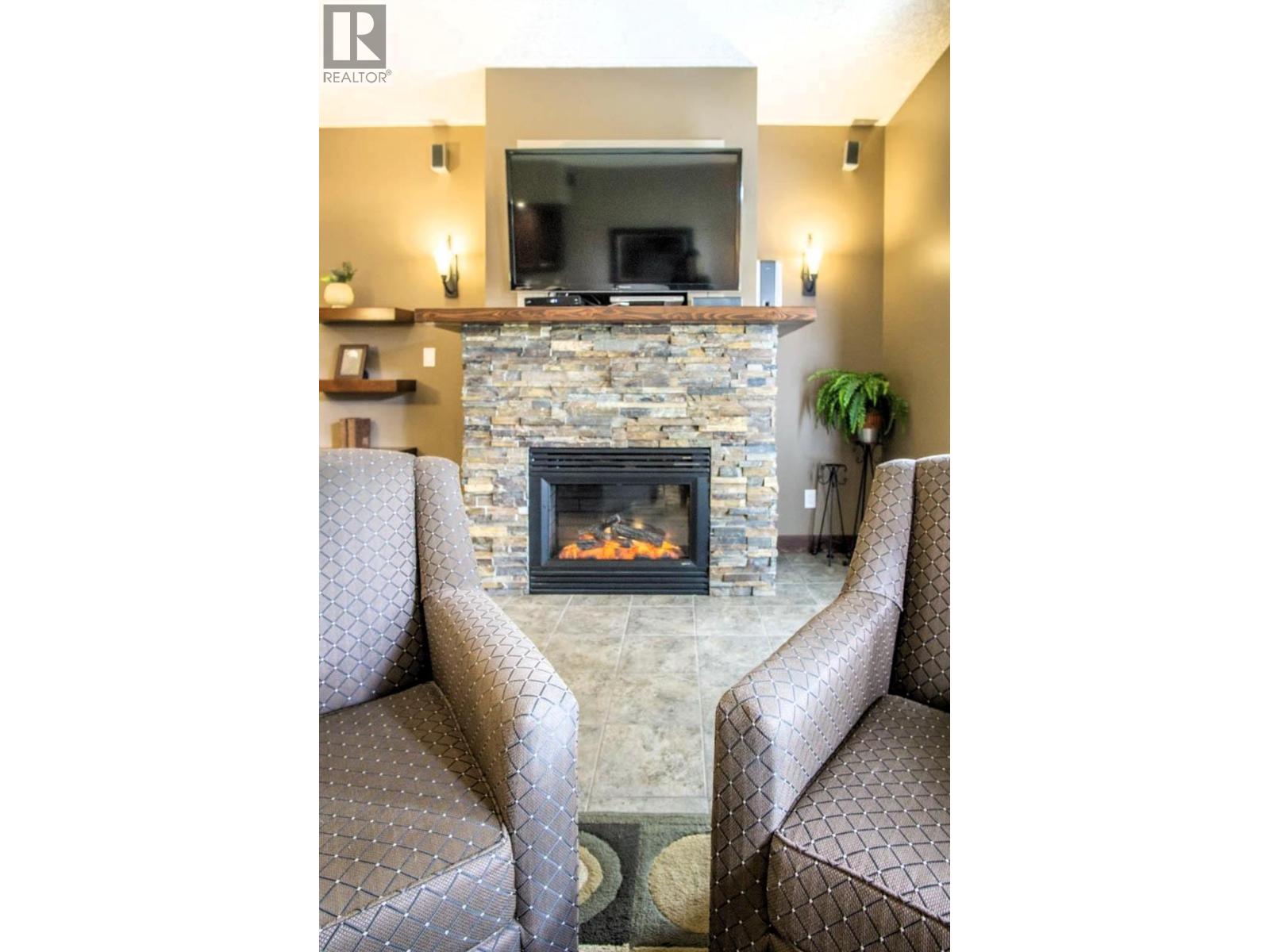 500 Bighorn Boulevard Unit# 513, Radium Hot Springs, British Columbia  V0A 1M0 - Photo 6 - 10362668