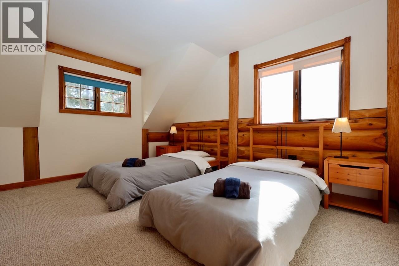 1445 Black Bear Drive, Golden, British Columbia  V0A 1H7 - Photo 28 - 10362598