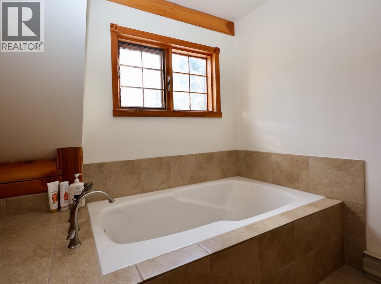 1445 Black Bear Drive, Golden, British Columbia  V0A 1H7 - Photo 32 - 10362598