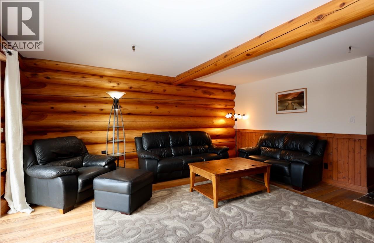 1445 Black Bear Drive, Golden, British Columbia  V0A 1H7 - Photo 6 - 10362598