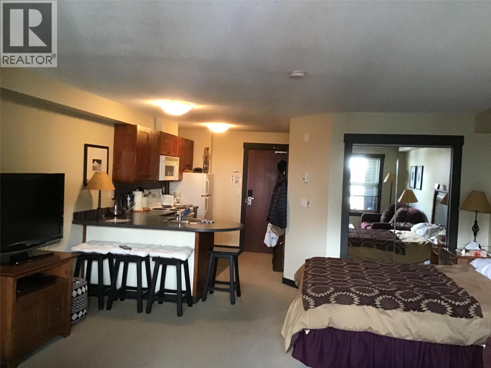2070 Summit Drive Unit# 311b, Panorama, British Columbia  V0A 1T0 - Photo 4 - 10362847