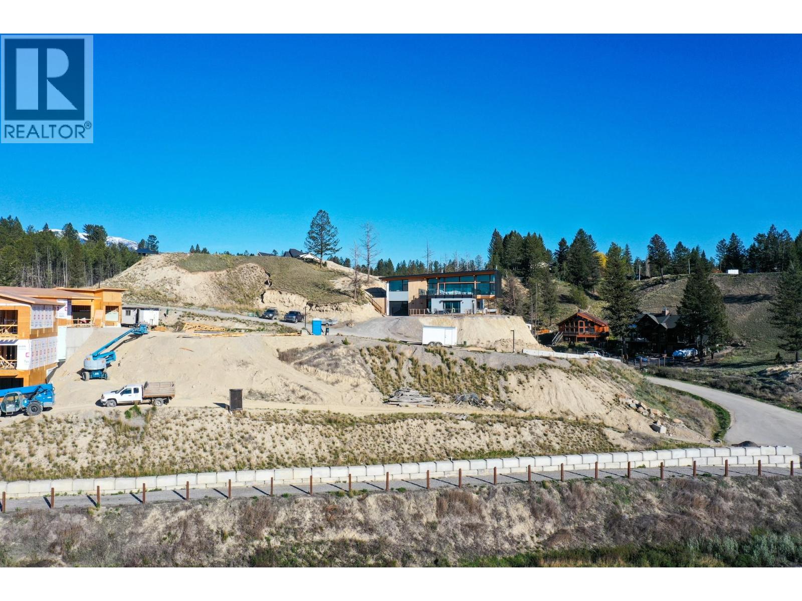 Kpokl Lane, Invermere, British Columbia