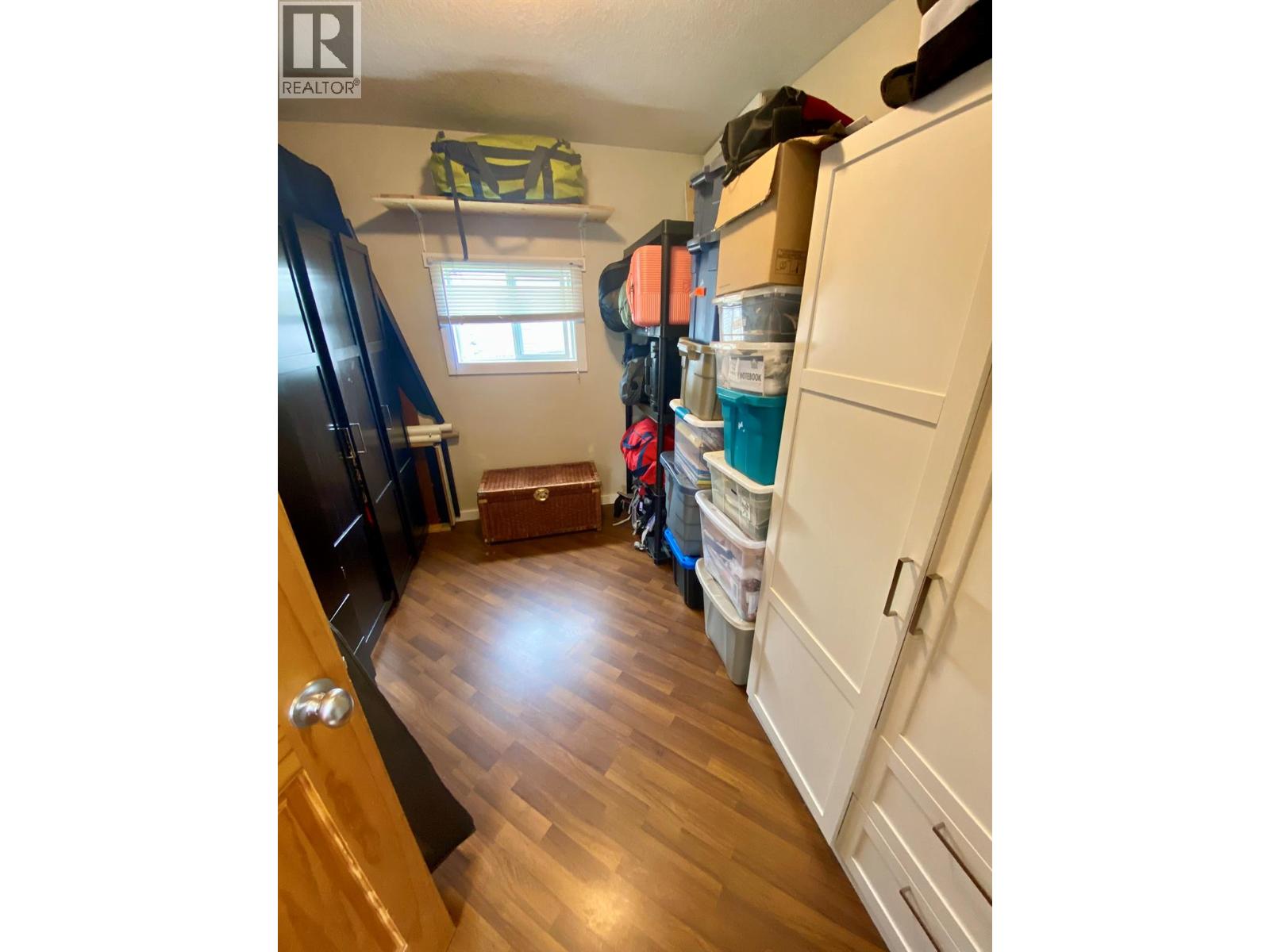 4785 Selkirk Avenue, Edgewater, British Columbia  V0A 1E0 - Photo 18 - 10358227
