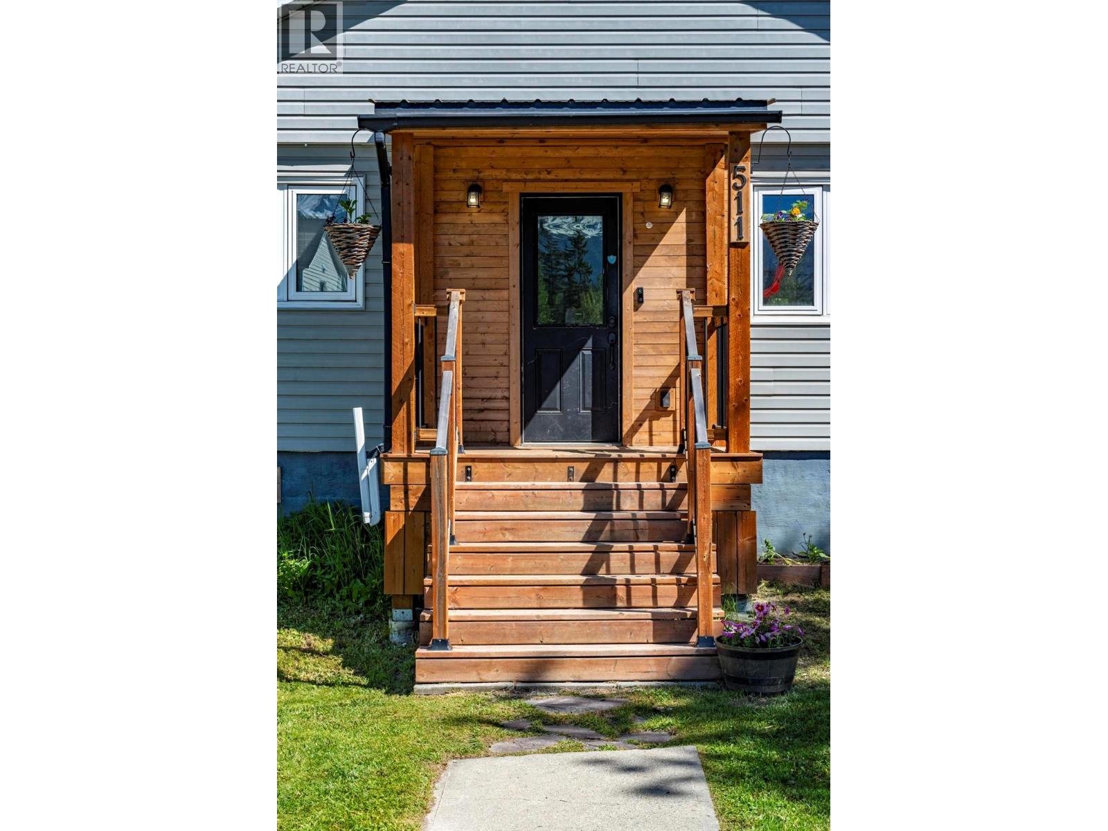 511 11th Street, Golden, British Columbia  V0A 1H2 - Photo 25 - 10363004