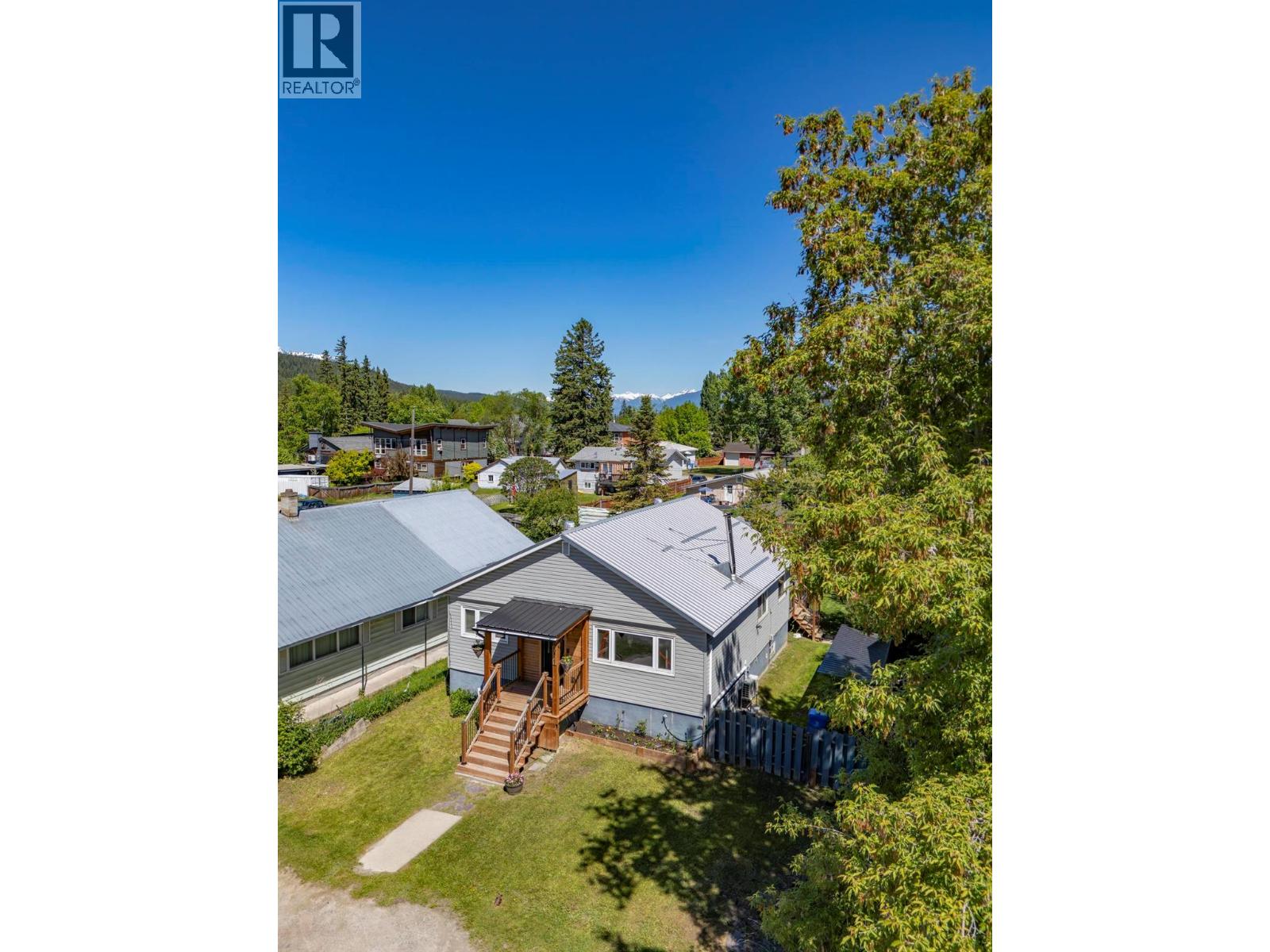 511 11th Street, Golden, British Columbia  V0A 1H2 - Photo 31 - 10363004