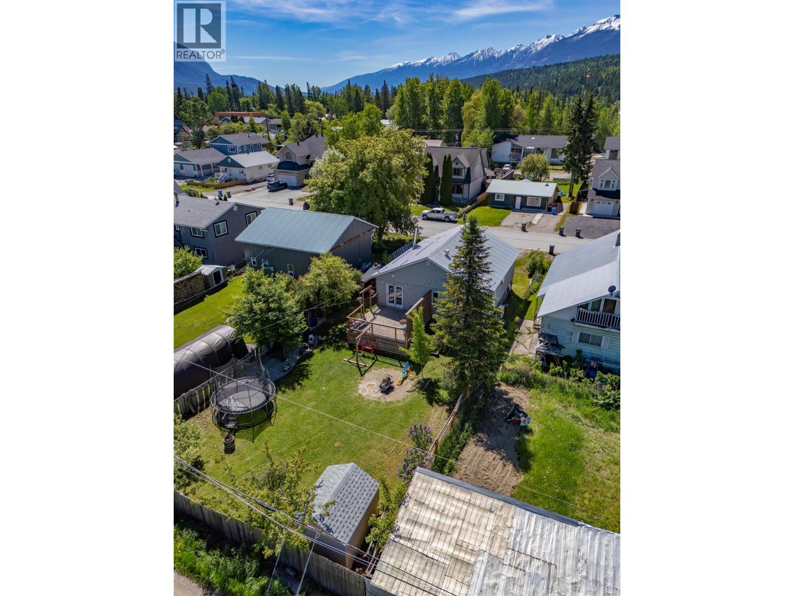 511 11th Street, Golden, British Columbia  V0A 1H2 - Photo 37 - 10363004