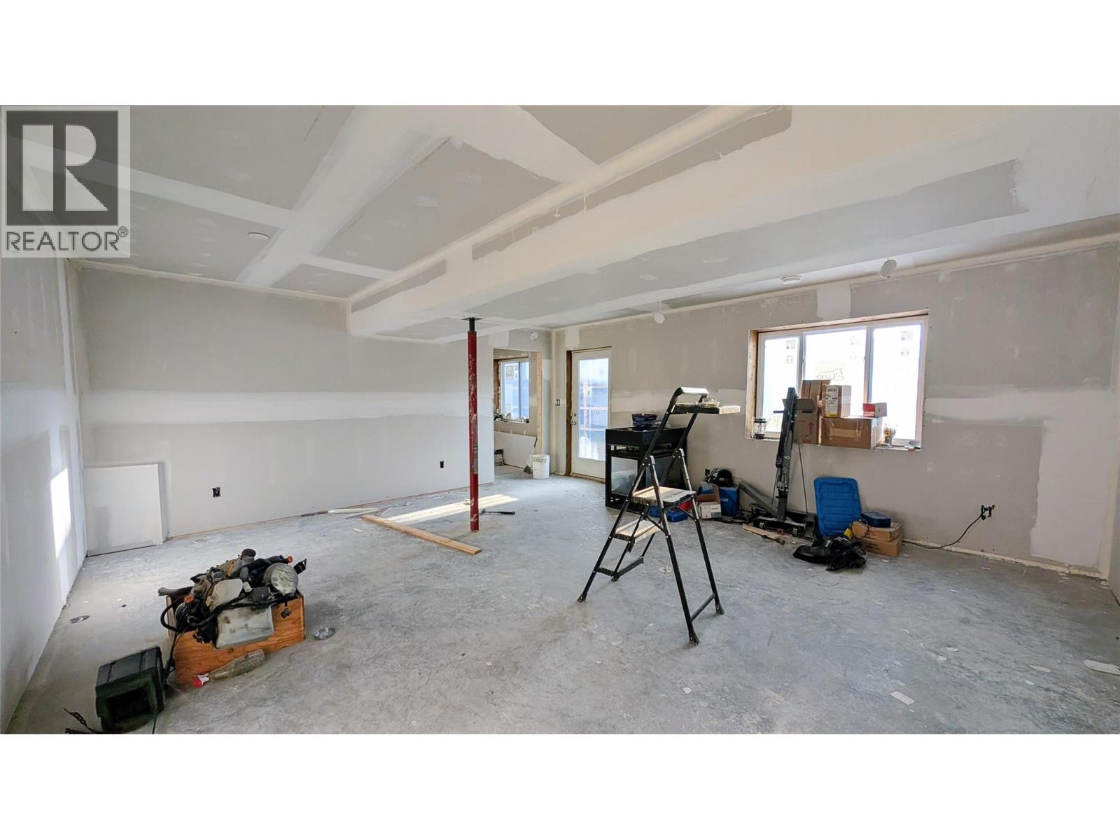 4811 Crescentwood Drive, Edgewater, British Columbia  V0A 1E0 - Photo 30 - 10363373