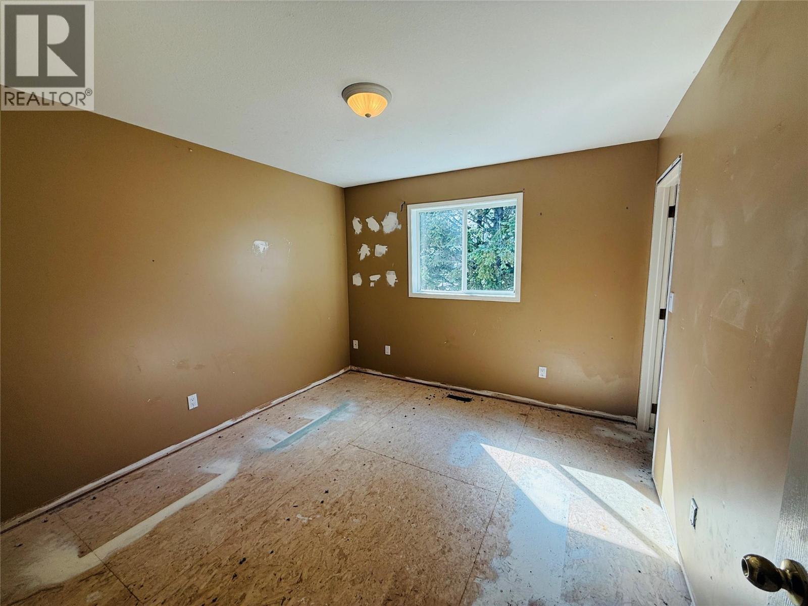 1b Wolf Crescent, Windermere, British Columbia  V0A 1K2 - Photo 16 - 10363416
