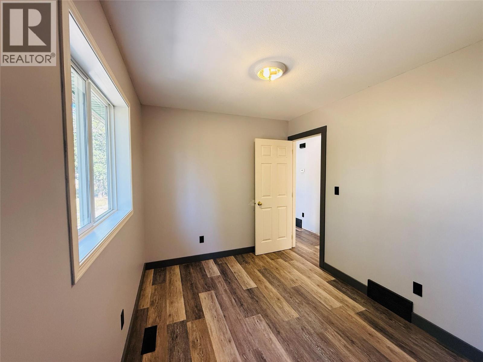 1b Wolf Crescent, Windermere, British Columbia  V0A 1K2 - Photo 21 - 10363416