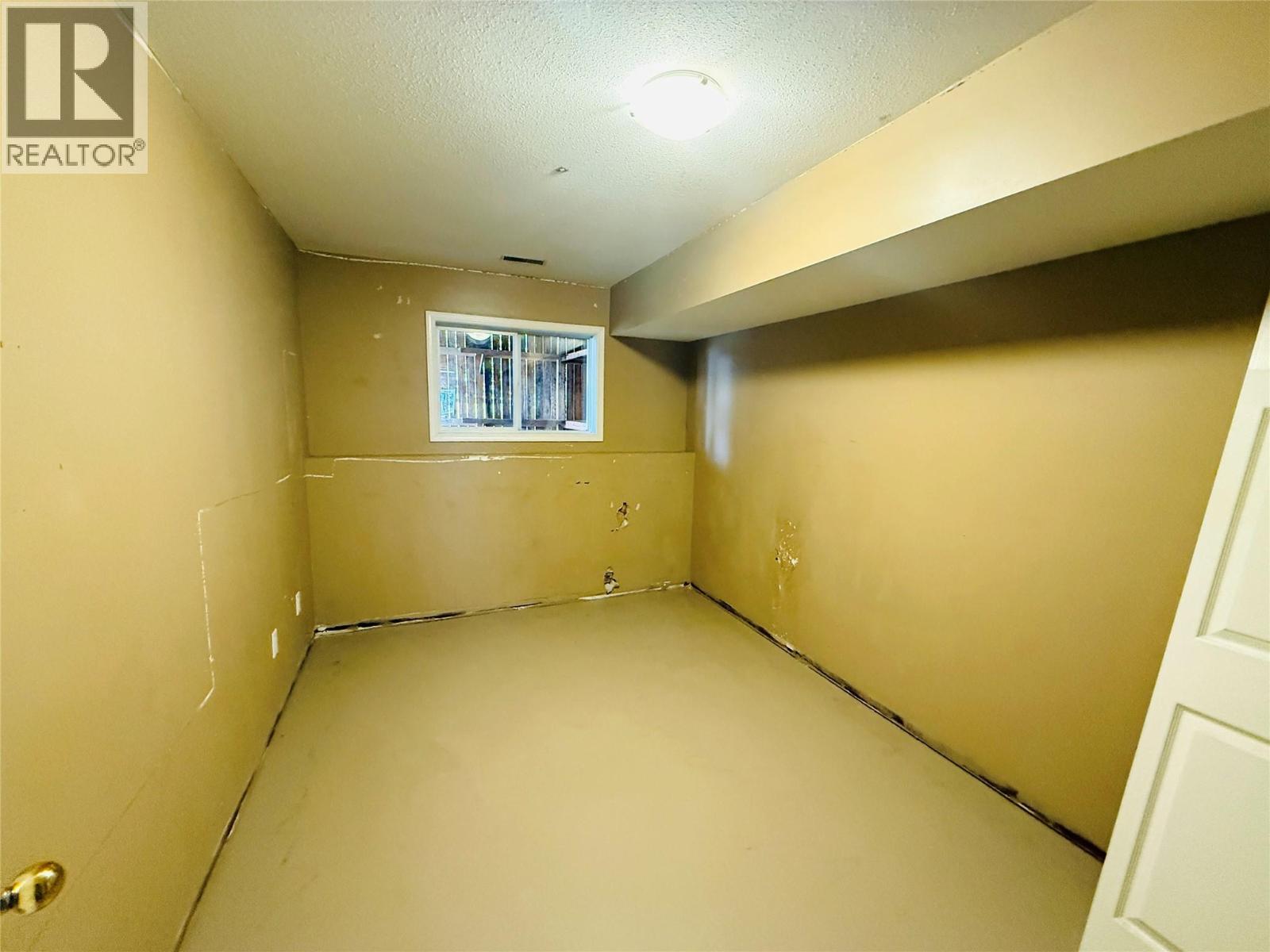 1b Wolf Crescent, Windermere, British Columbia  V0A 1K2 - Photo 25 - 10363416
