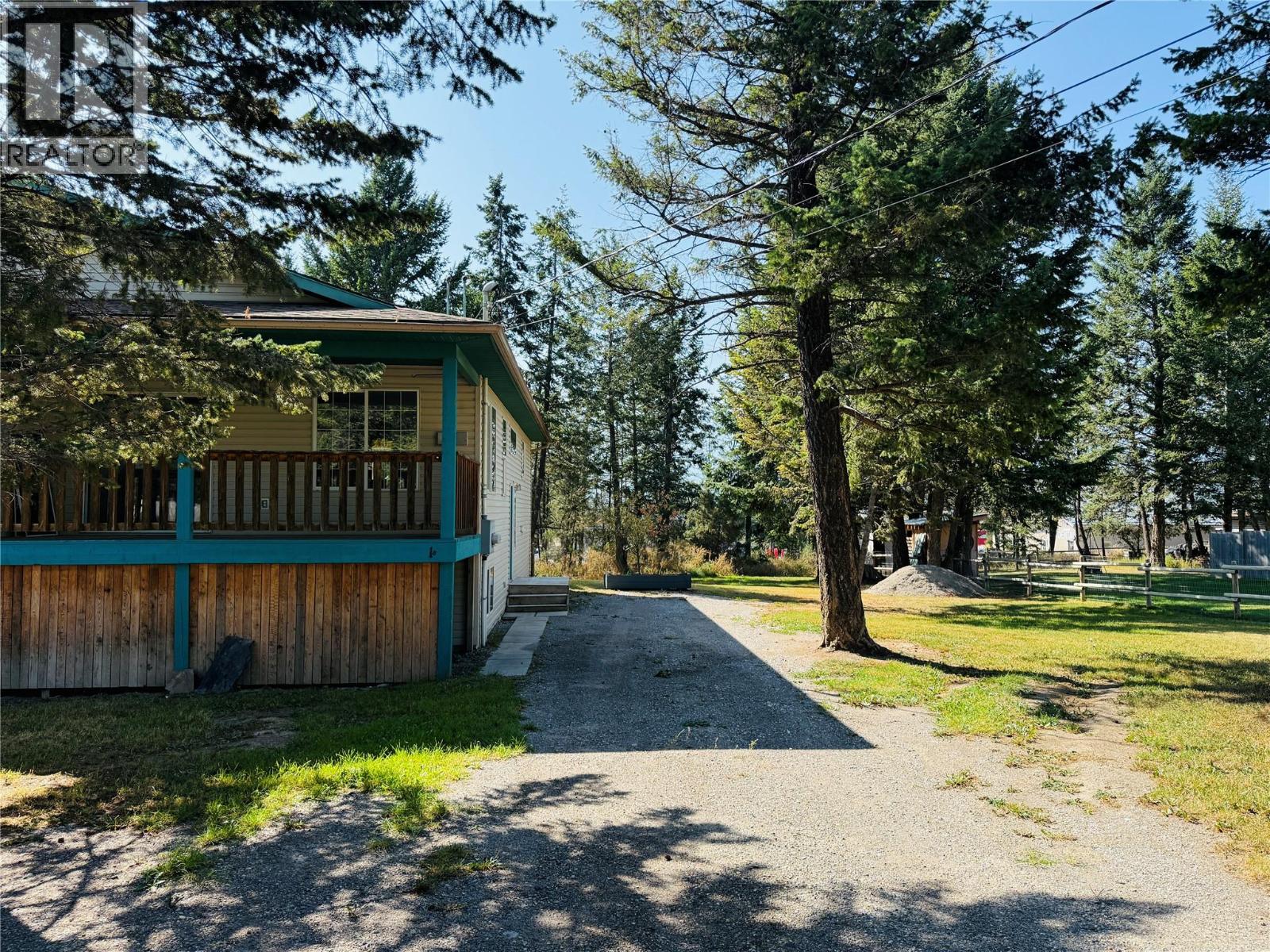 1b Wolf Crescent, Windermere, British Columbia  V0A 1K2 - Photo 37 - 10363416