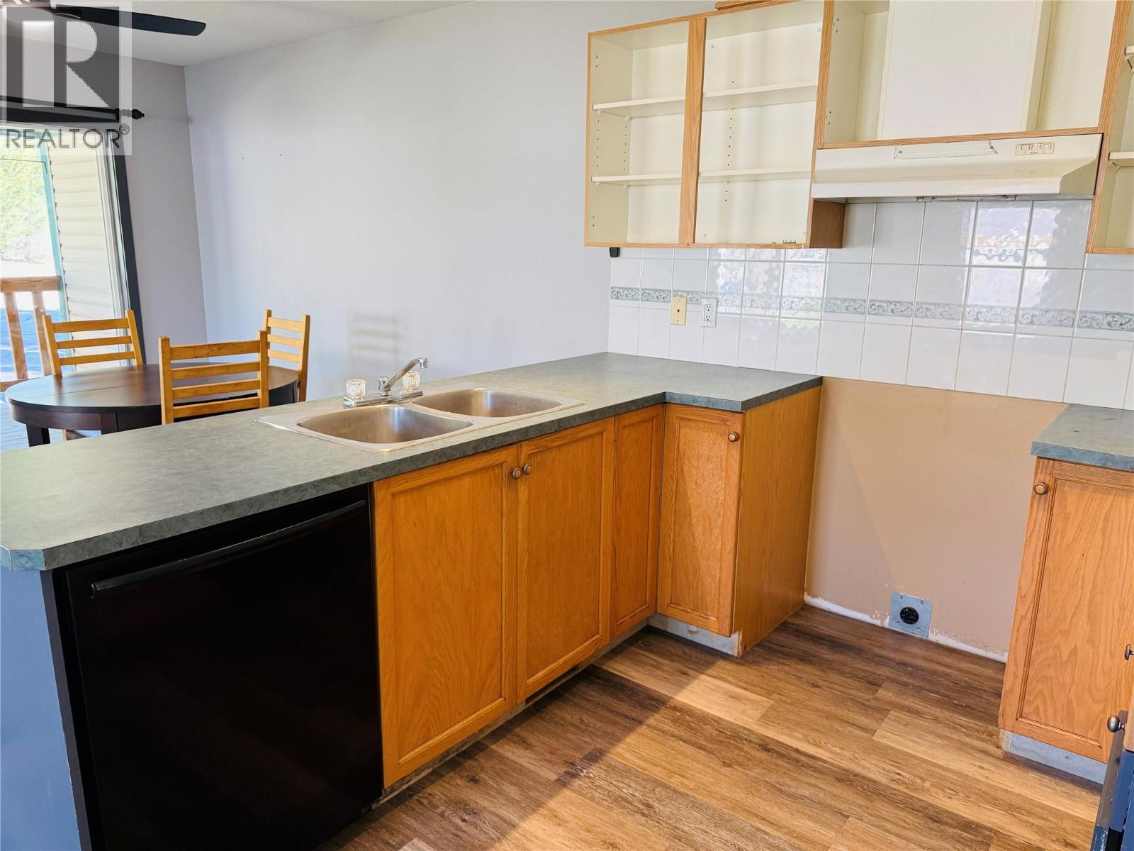 1b Wolf Crescent, Windermere, British Columbia  V0A 1K2 - Photo 6 - 10363416
