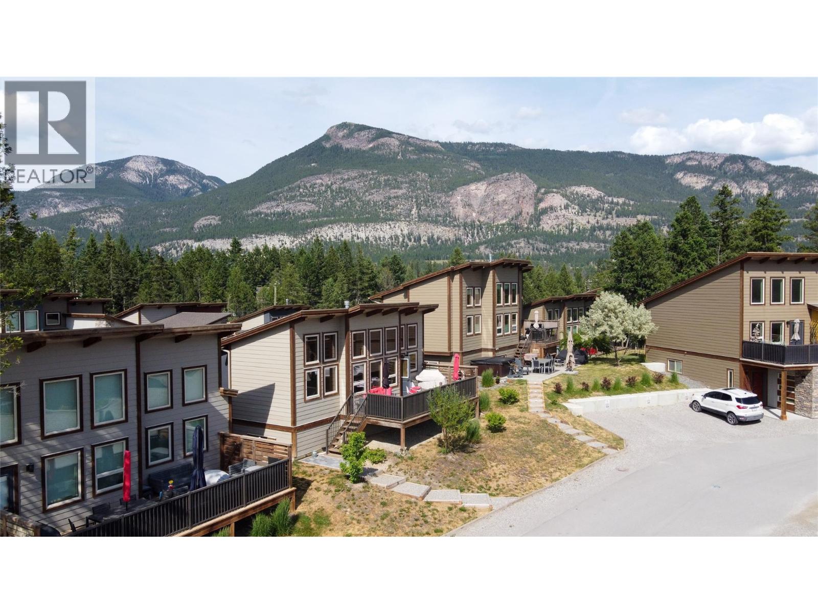 4926 Timber Ridge Road Unit# 8, Windermere, British Columbia  V0A 1K3 - Photo 9 - 10363660