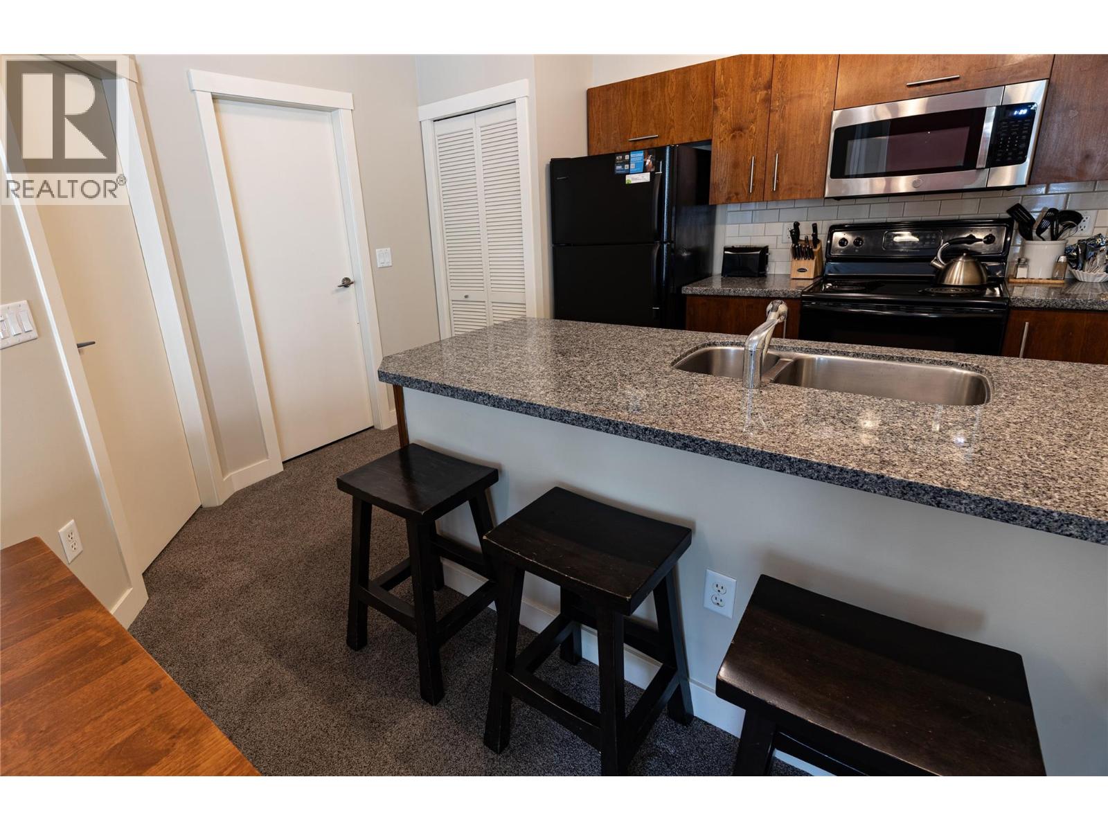 2049 Summit Drive Unit# 212a, Panorama, British Columbia  V0A 1T0 - Photo 13 - 10363661