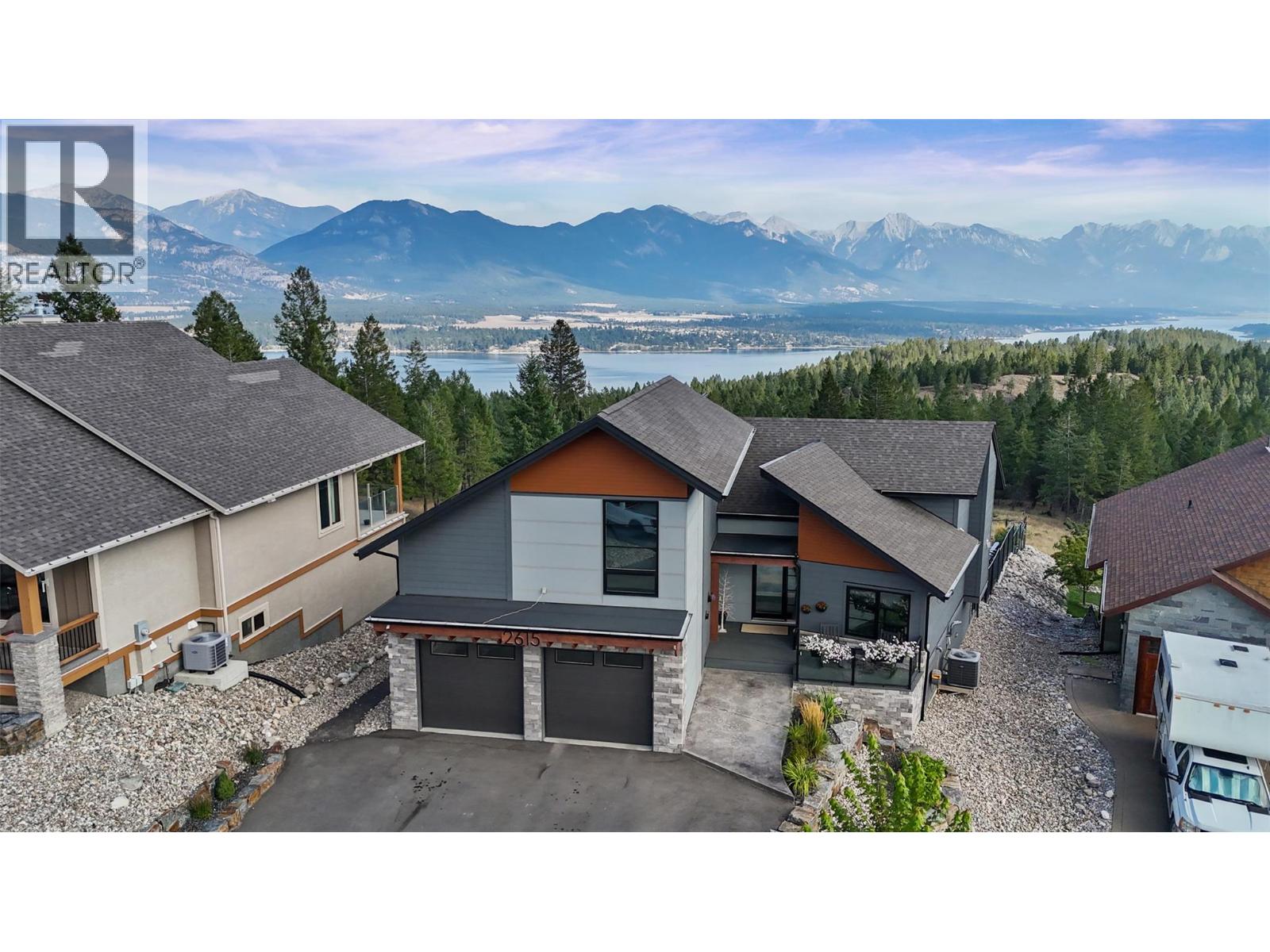 2615 Lakeview Rise, Invermere, British Columbia