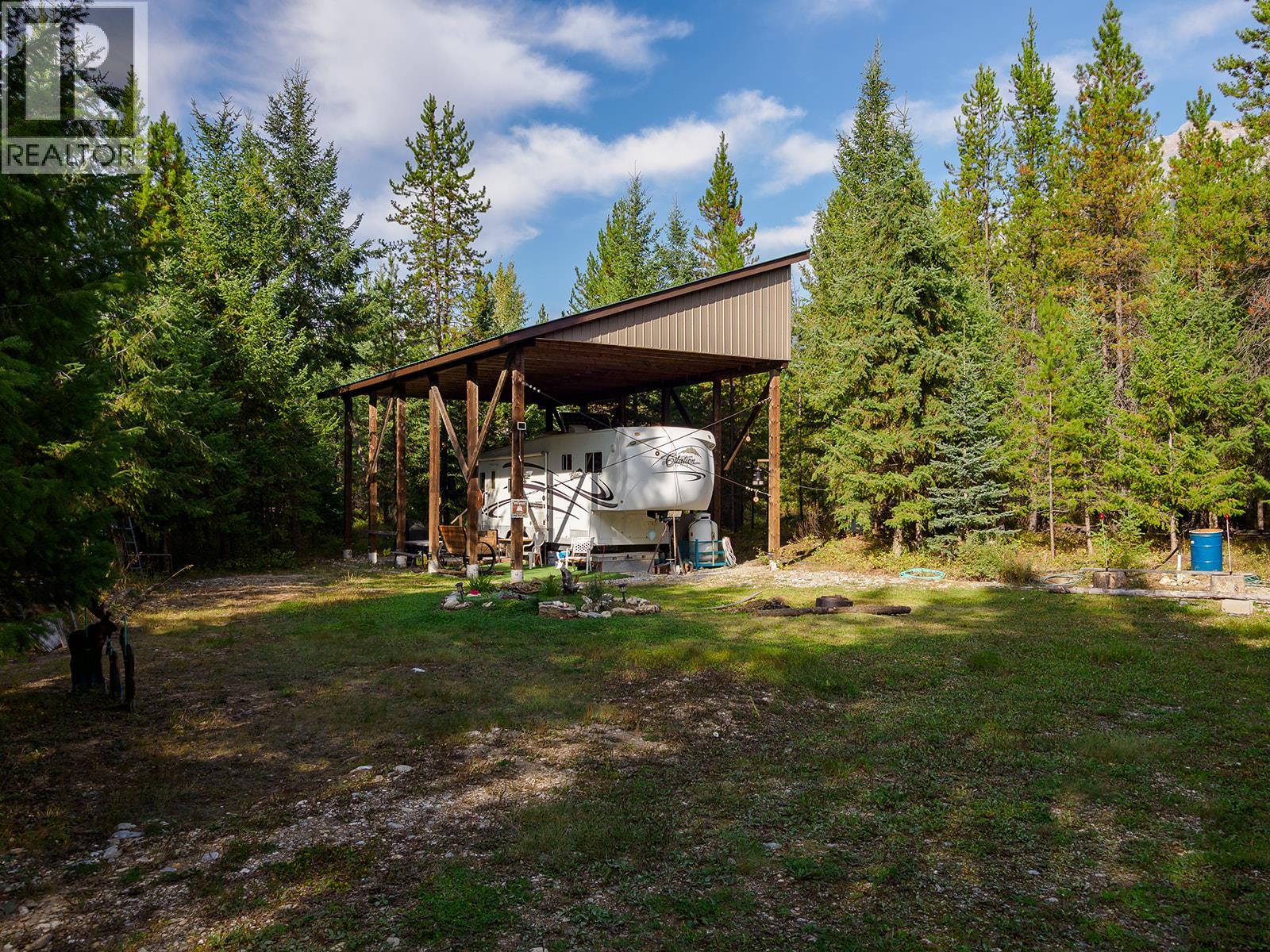 2380 Finnegan Court, Golden, British Columbia  V0A 1H1 - Photo 16 - 10364618