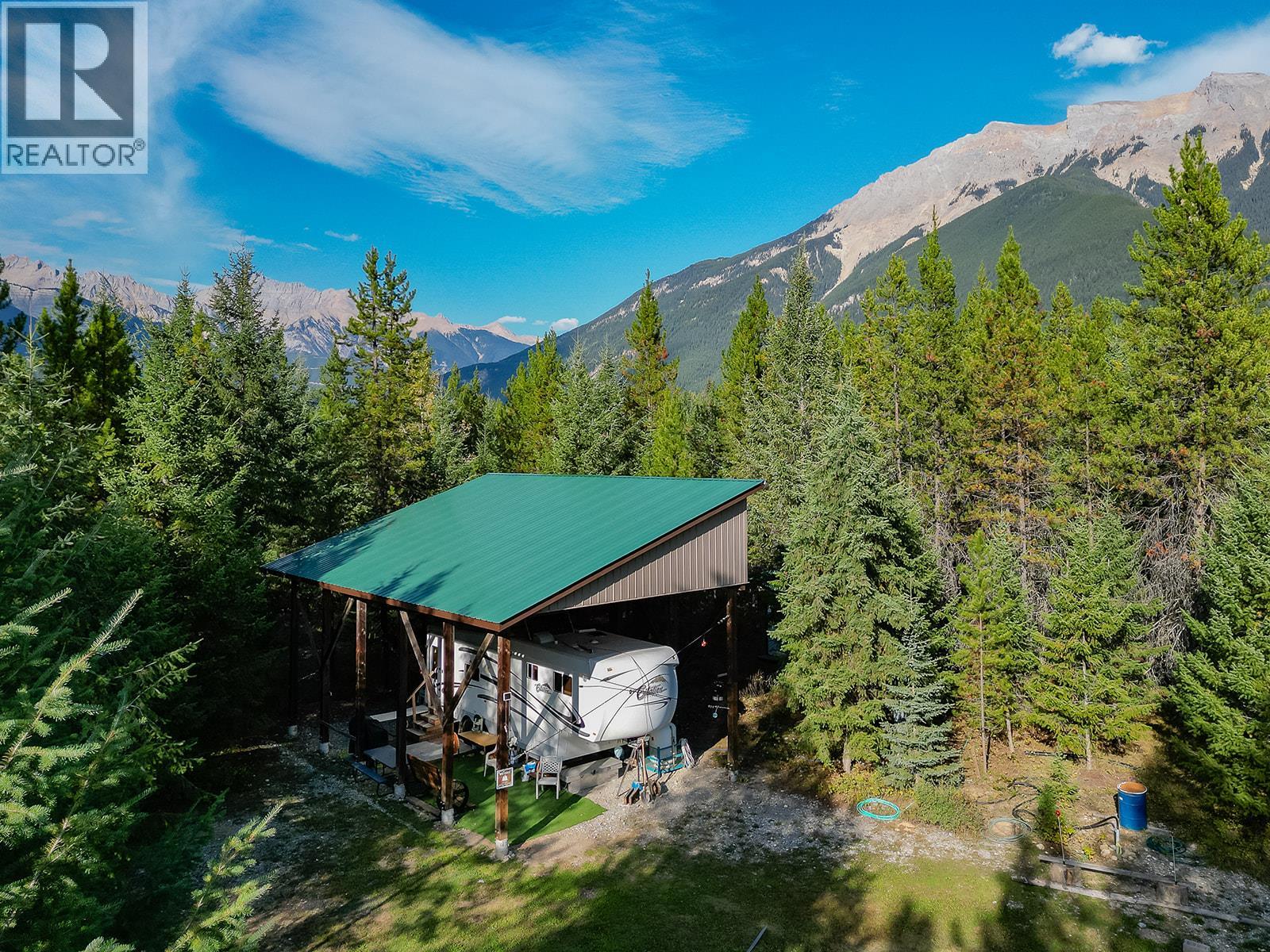 2380 Finnegan Court, Golden, British Columbia  V0A 1H1 - Photo 5 - 10364618