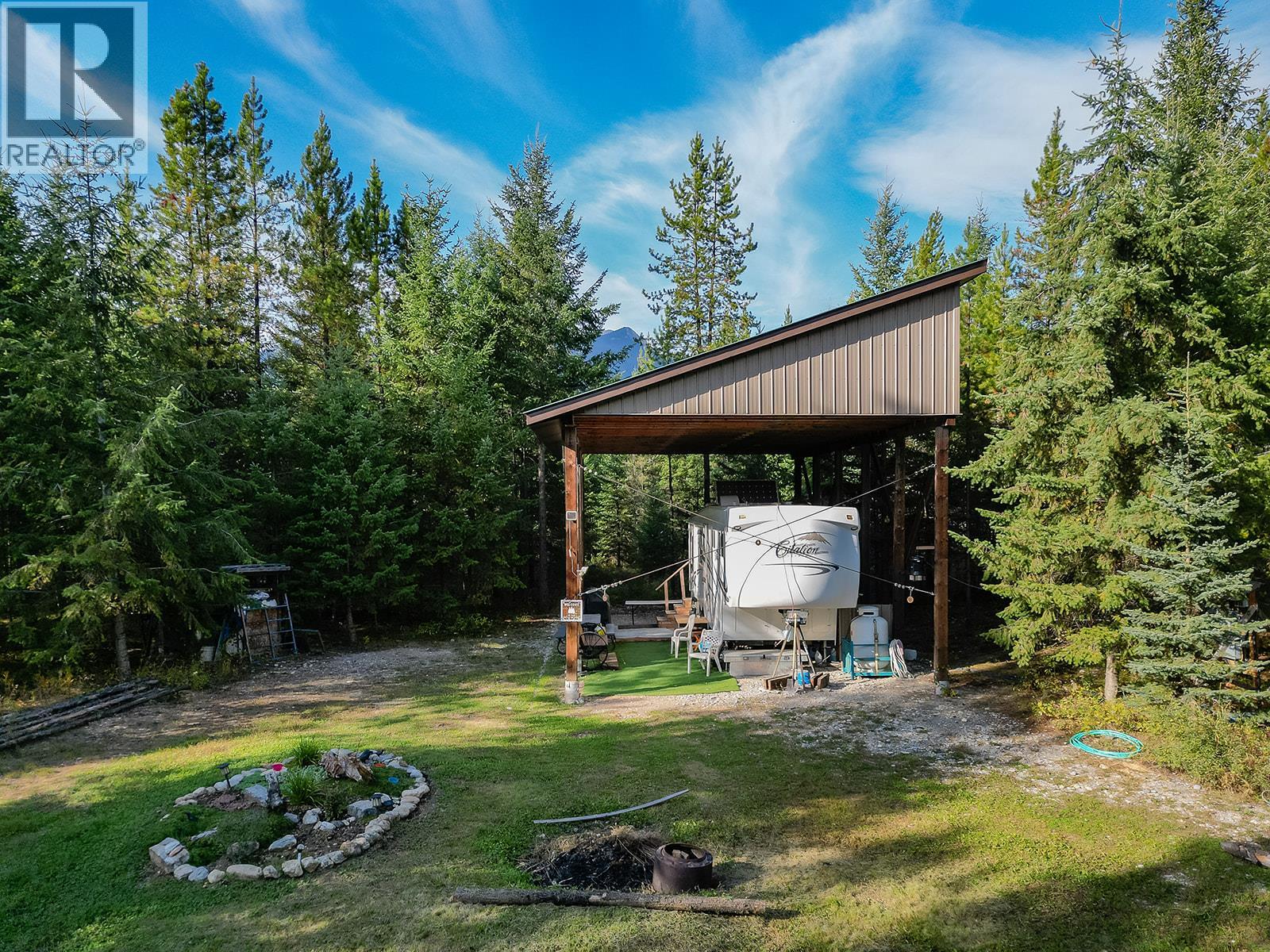 2380 Finnegan Court, Golden, British Columbia  V0A 1H1 - Photo 6 - 10364618