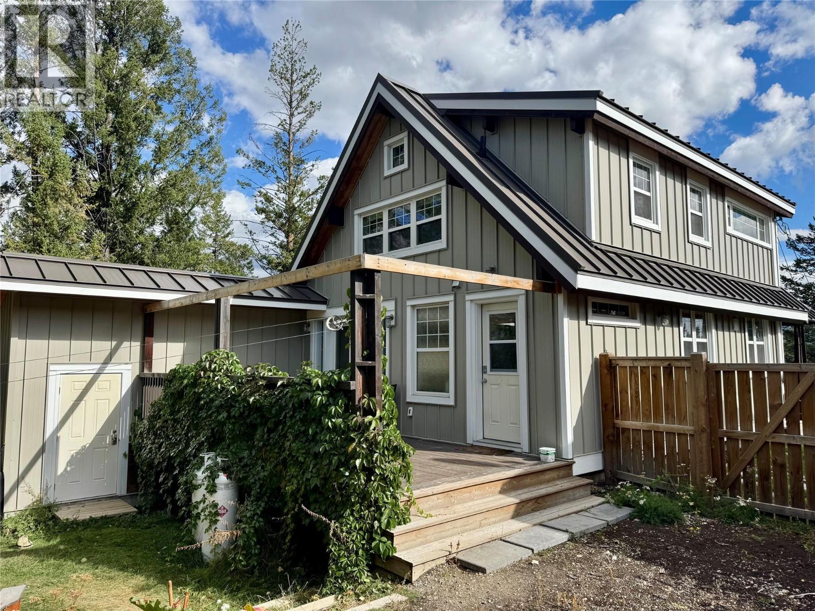 1738 9th Avenue, Invermere, British Columbia  V0A 1K0 - Photo 23 - 10364768