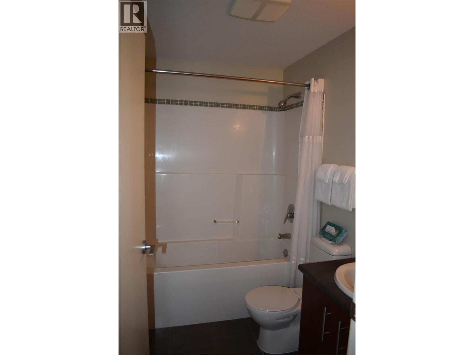 2049 Summit Drive Unit# 422 C, Panorama, British Columbia  V0A 1T0 - Photo 11 - 10364634