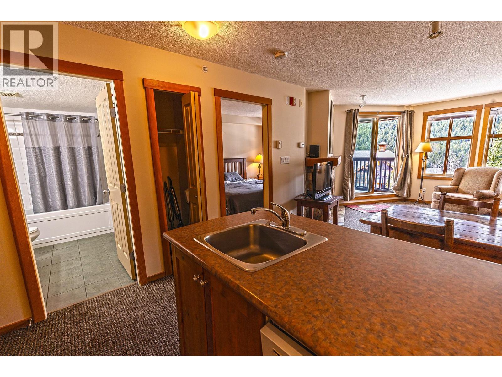2050 Summit Drive Unit# 306, Panorama, British Columbia  V0A 1T0 - Photo 10 - 10365086