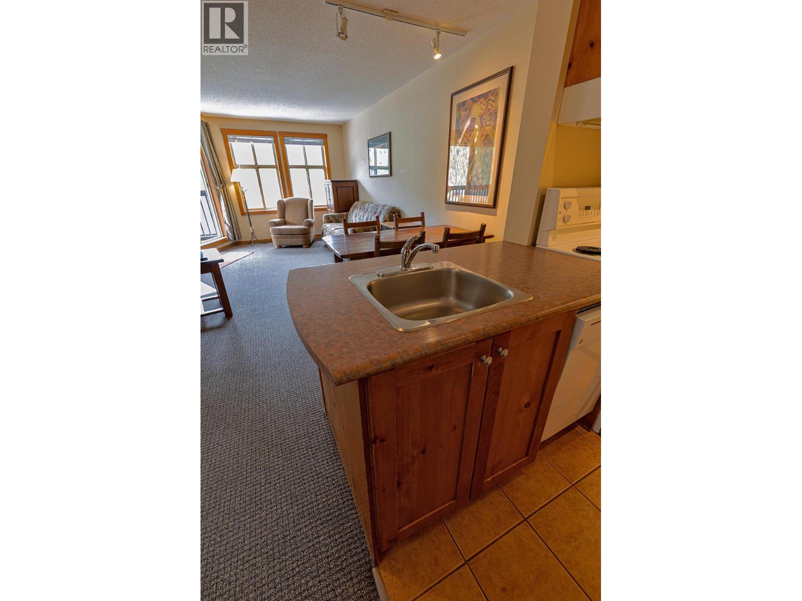 2050 Summit Drive Unit# 306, Panorama, British Columbia  V0A 1T0 - Photo 11 - 10365086