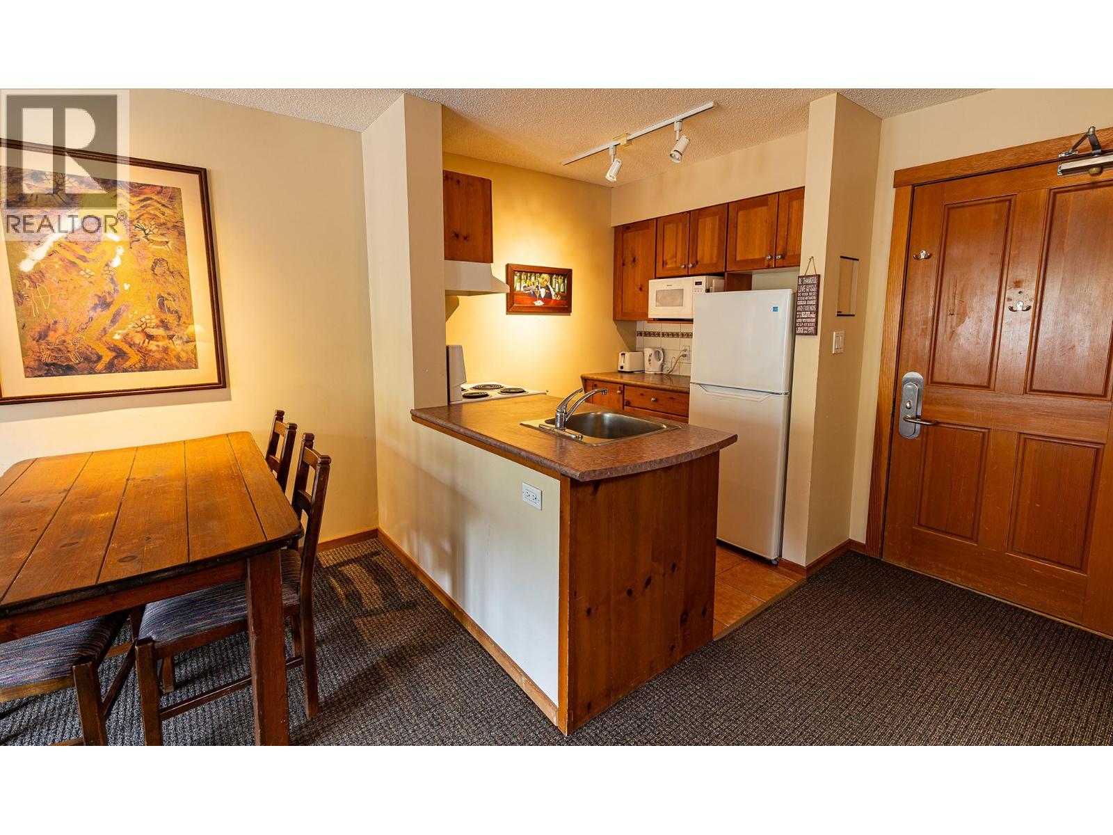 2050 Summit Drive Unit# 306, Panorama, British Columbia  V0A 1T0 - Photo 12 - 10365086