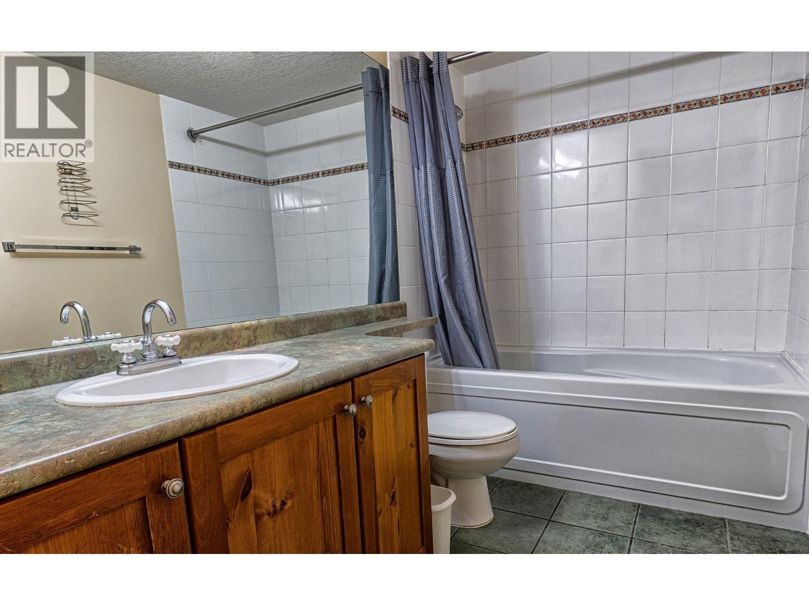 2050 Summit Drive Unit# 306, Panorama, British Columbia  V0A 1T0 - Photo 18 - 10365086