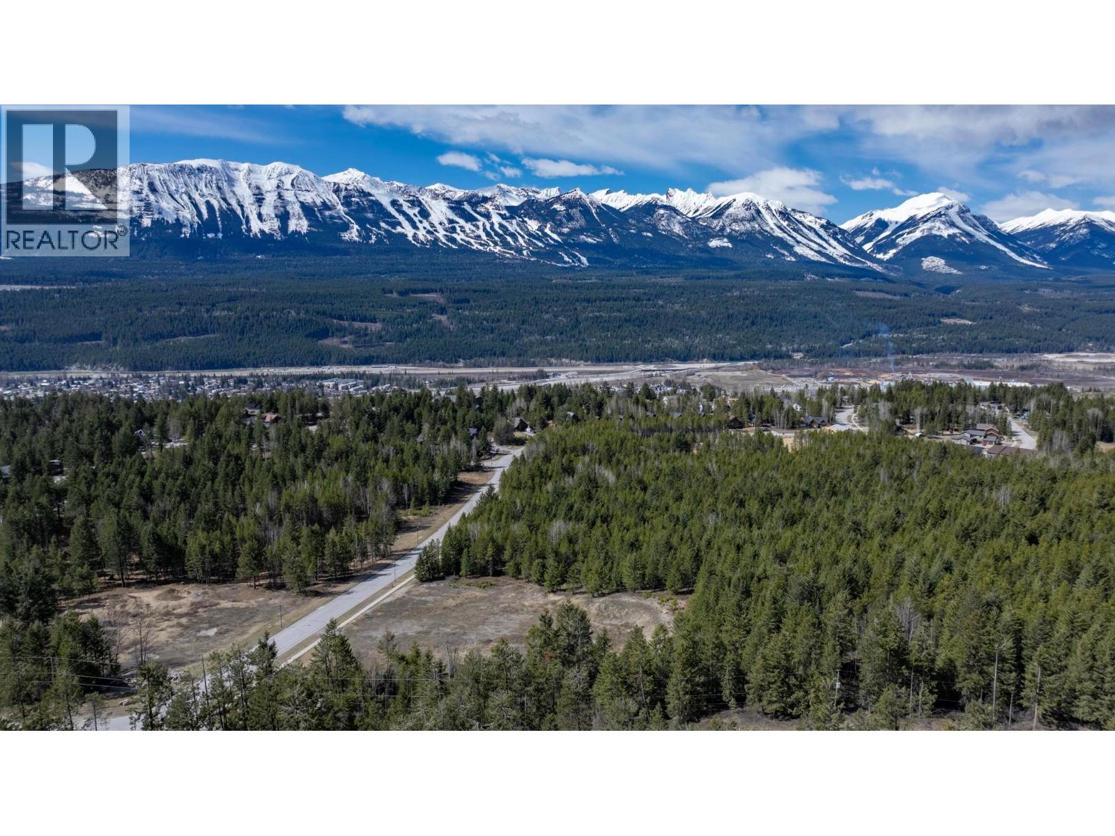 401 Golden Donald Upper Road, Golden, British Columbia  V0A 1H0 - Photo 2 - 10365010