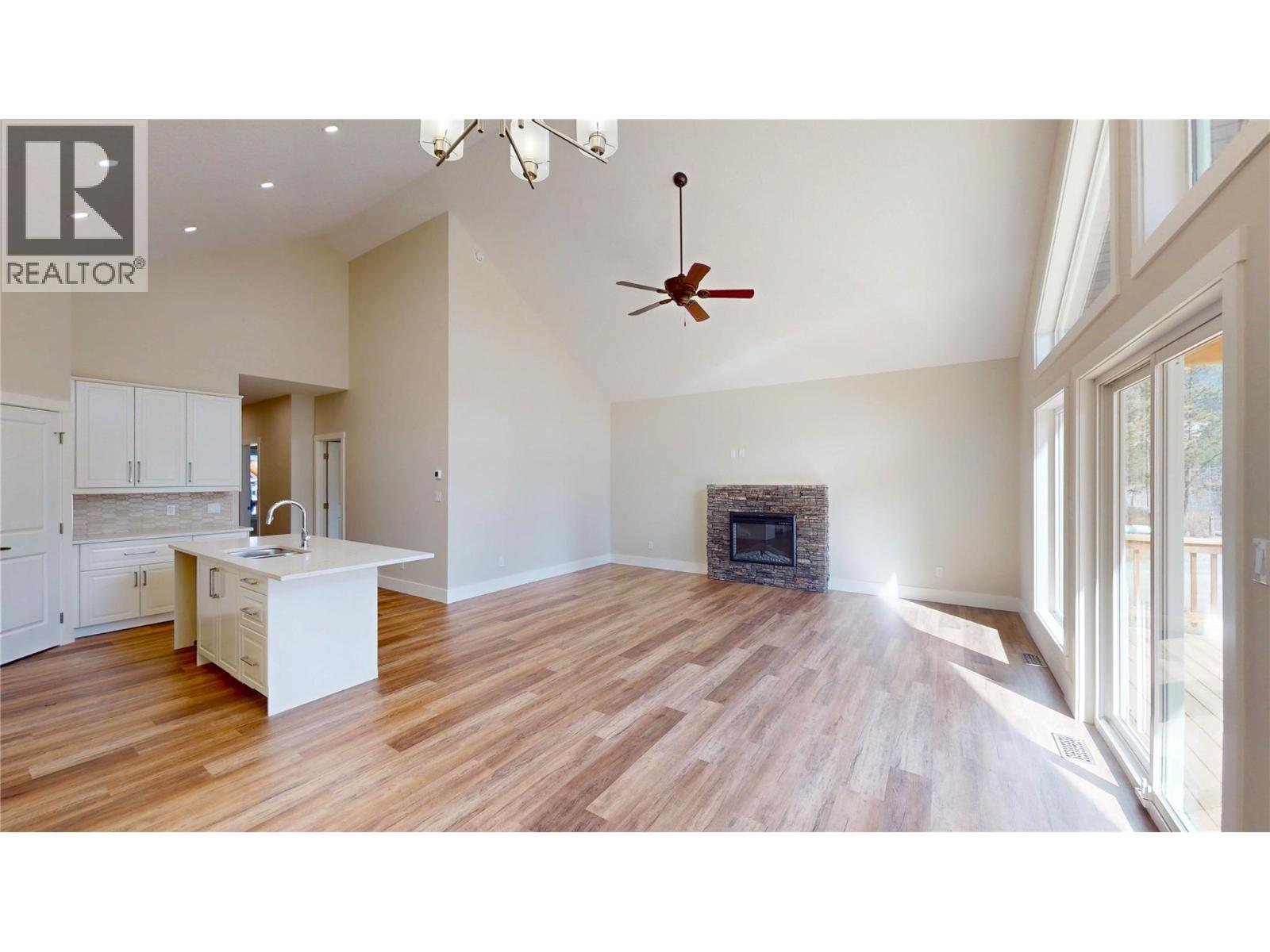 4868 Riverview Drive Unit# 118, Edgewater, British Columbia  V0A 1E0 - Photo 16 - 10365484