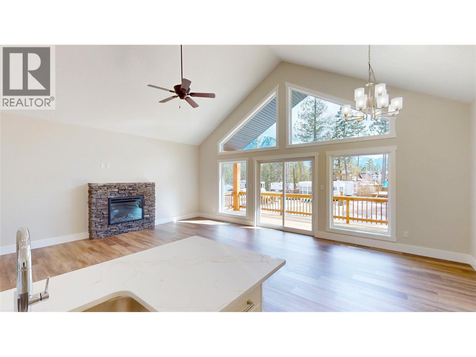 4868 Riverview Drive Unit# 118, Edgewater, British Columbia  V0A 1E0 - Photo 25 - 10365484