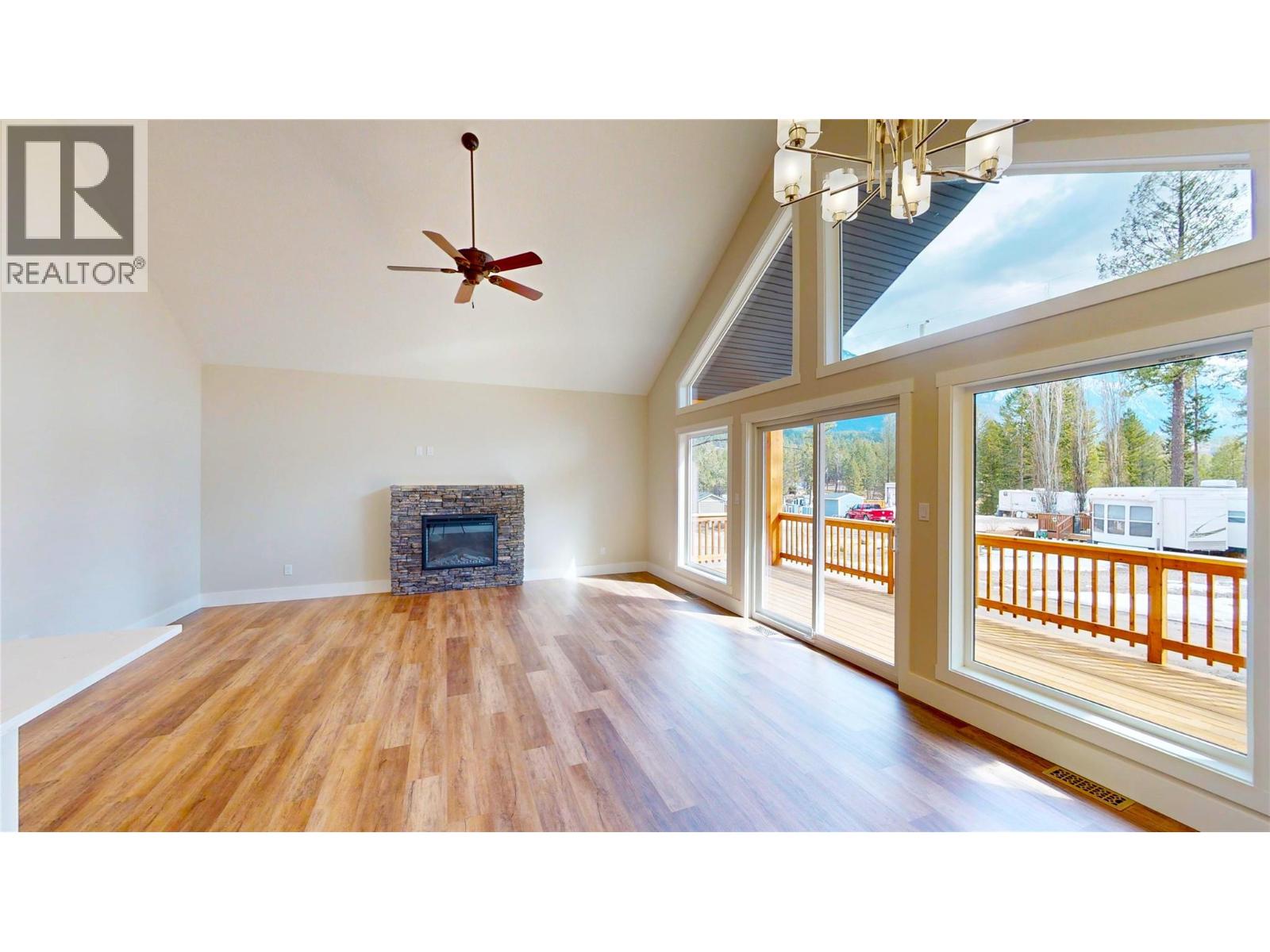 4868 Riverview Drive Unit# 118, Edgewater, British Columbia  V0A 1E0 - Photo 26 - 10365484