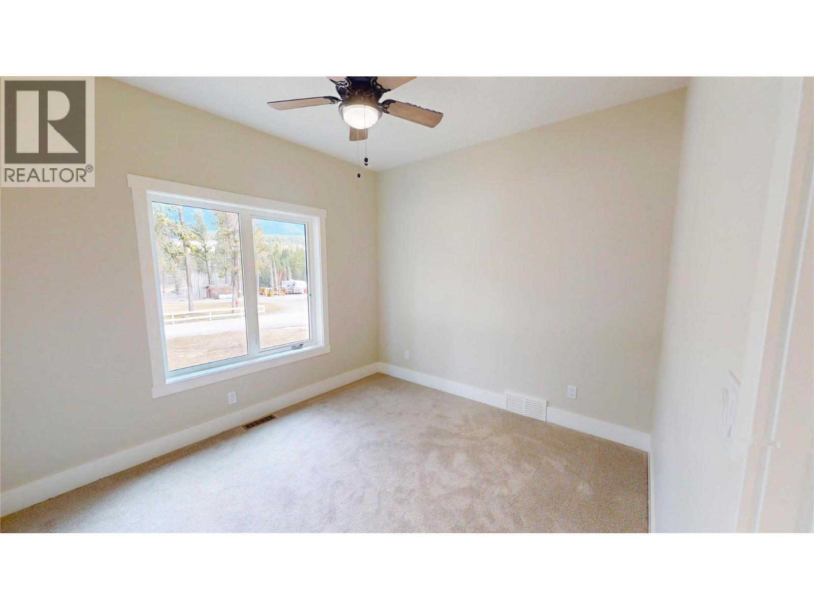 4868 Riverview Drive Unit# 118, Edgewater, British Columbia  V0A 1E0 - Photo 9 - 10365484