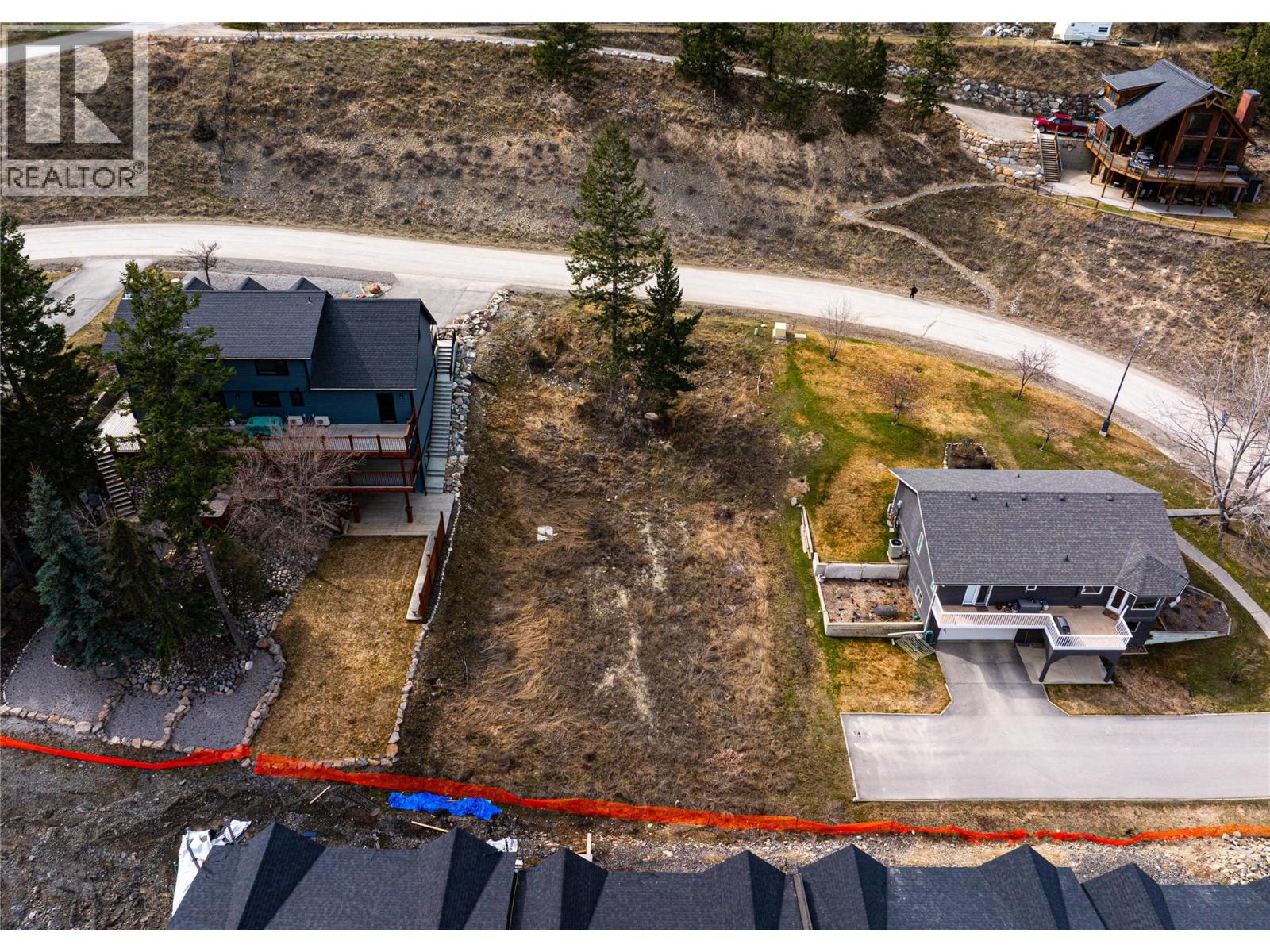 211 Pinetree Road, Invermere, British Columbia  V0A 1K4 - Photo 5 - 10365279